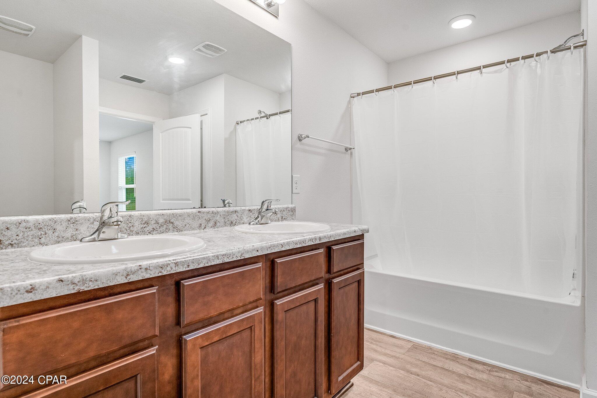 Bridge Harbor - Residential Lease