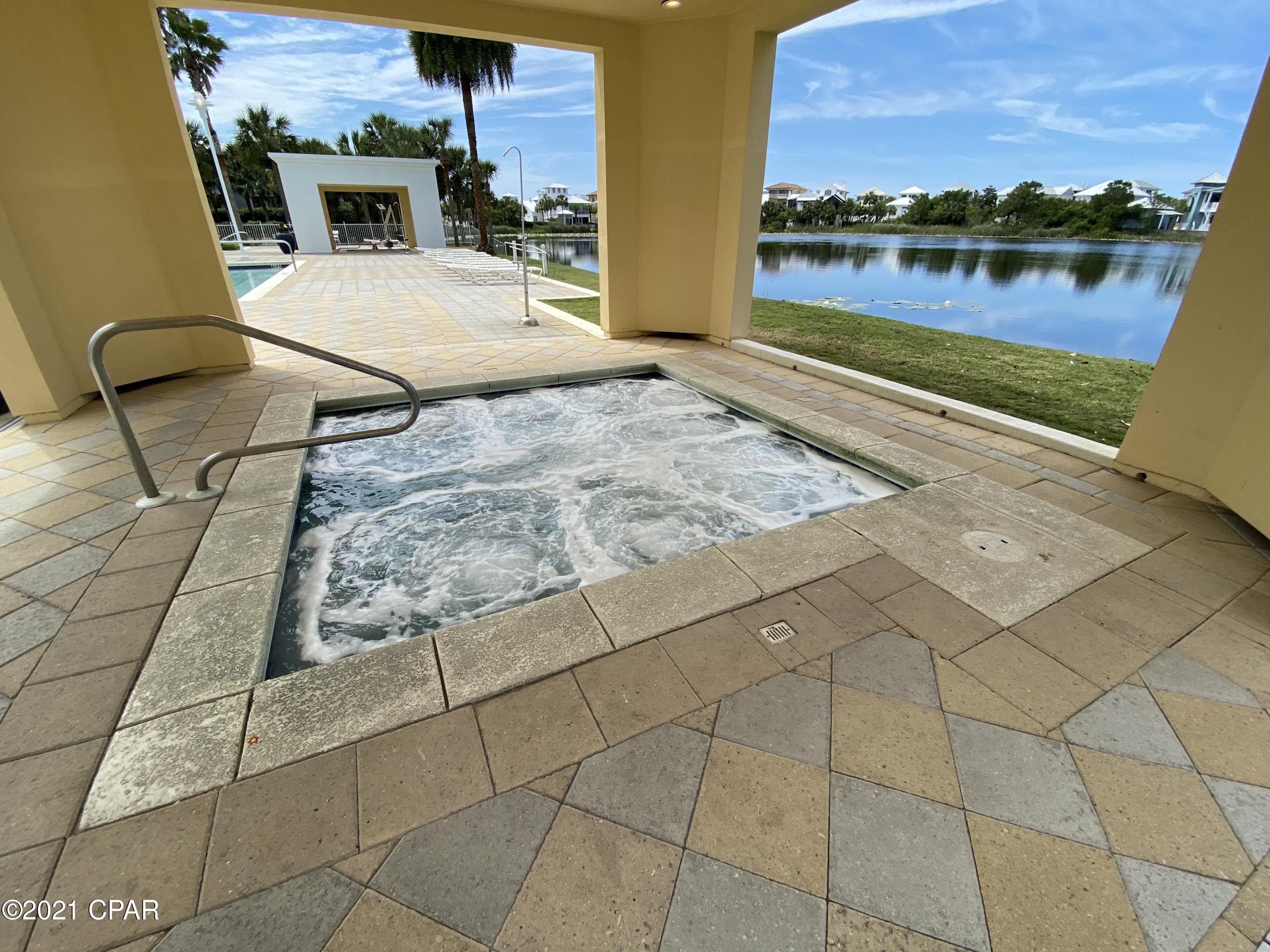 Carillon Beach Inn - Residential