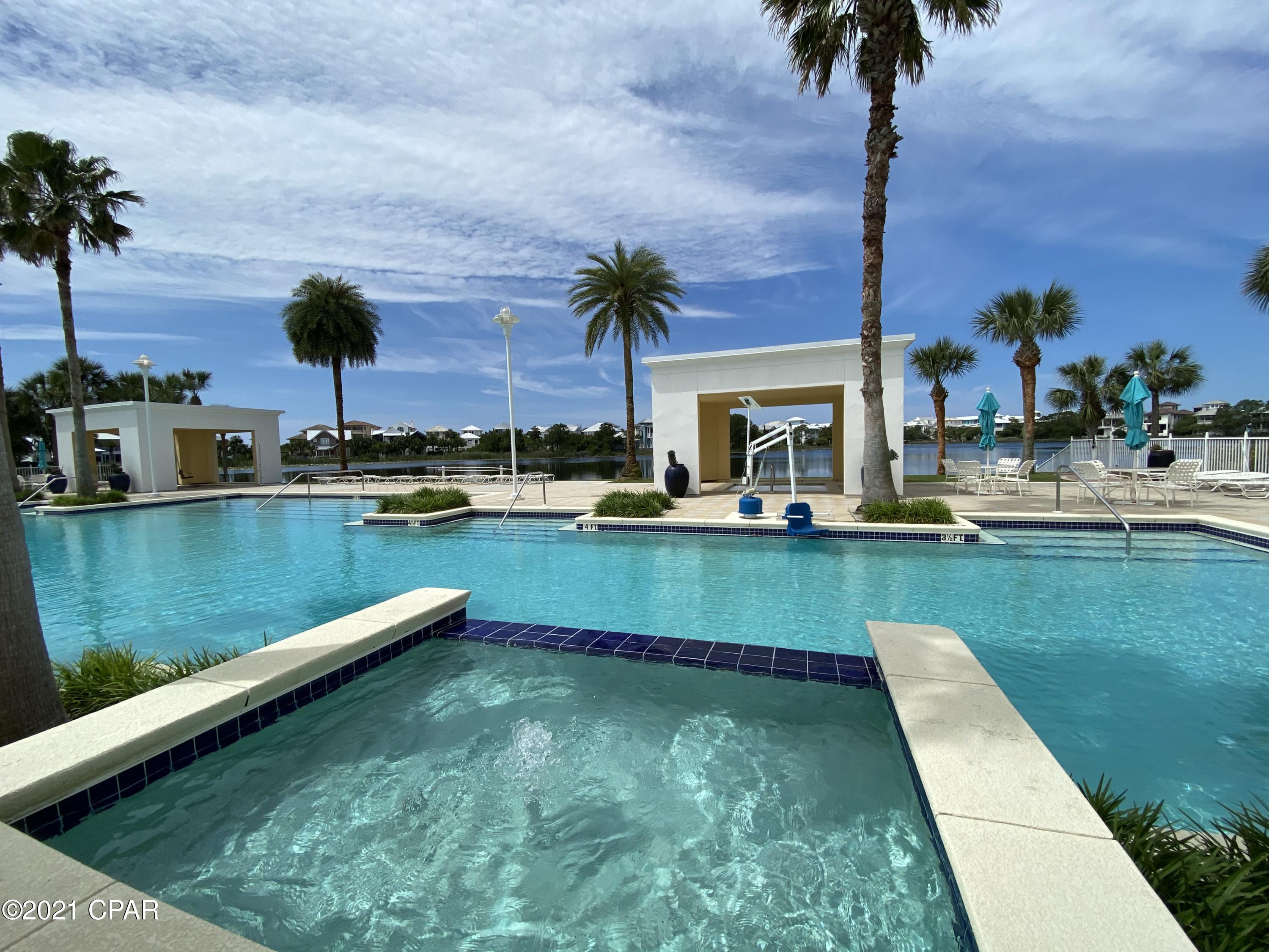 Carillon Beach Inn - Residential