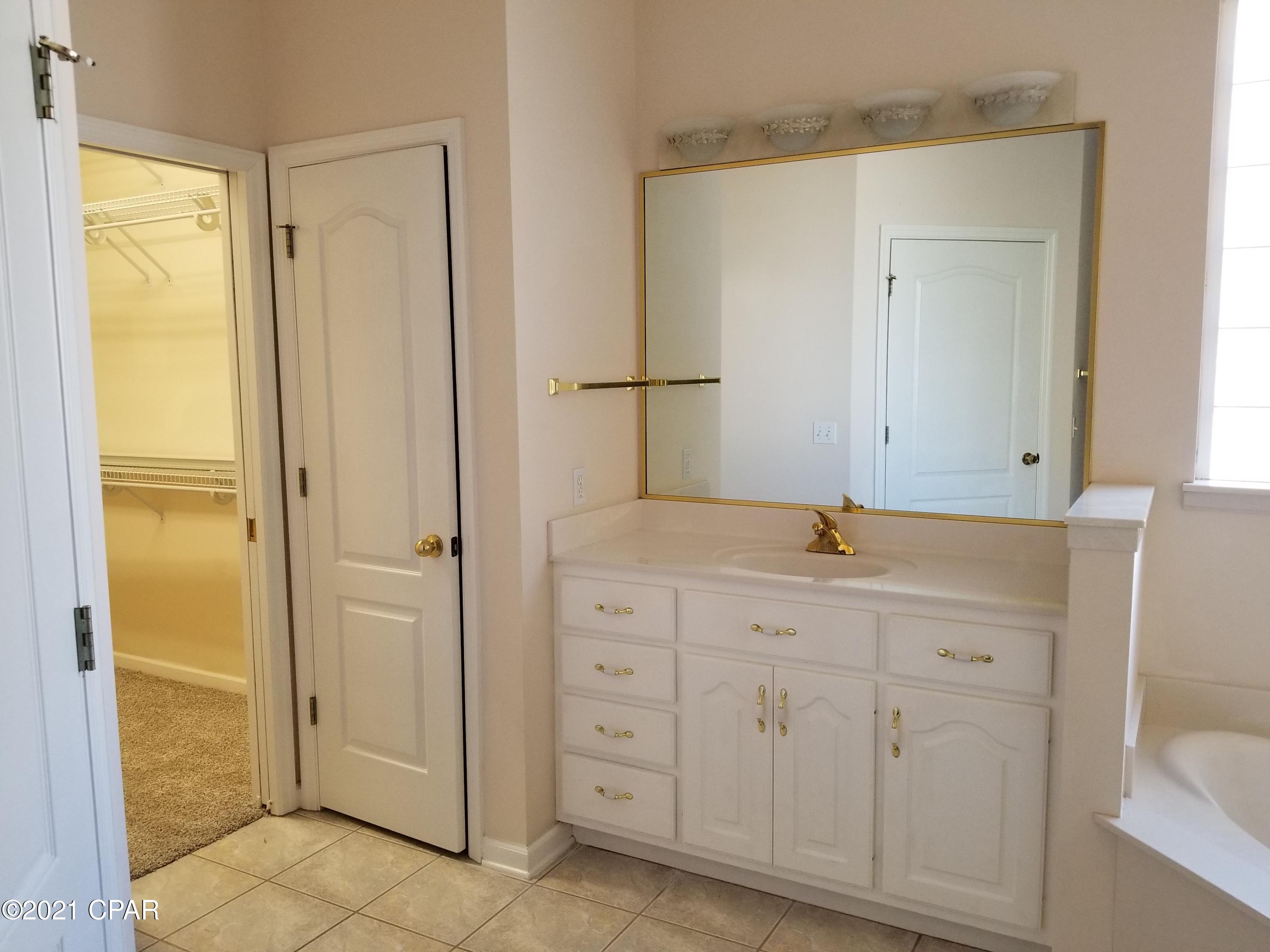 Dolphin Bay Ph II - Residential