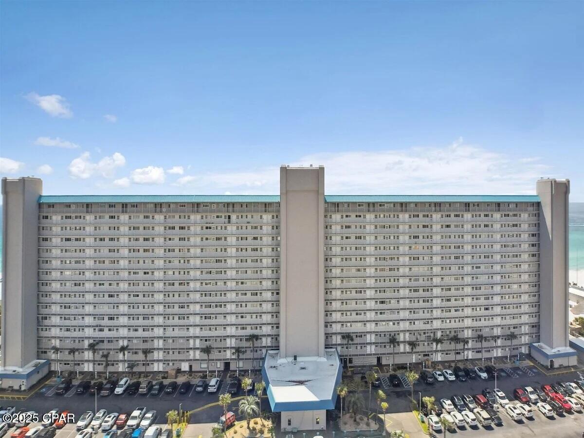 The Summit - Residential