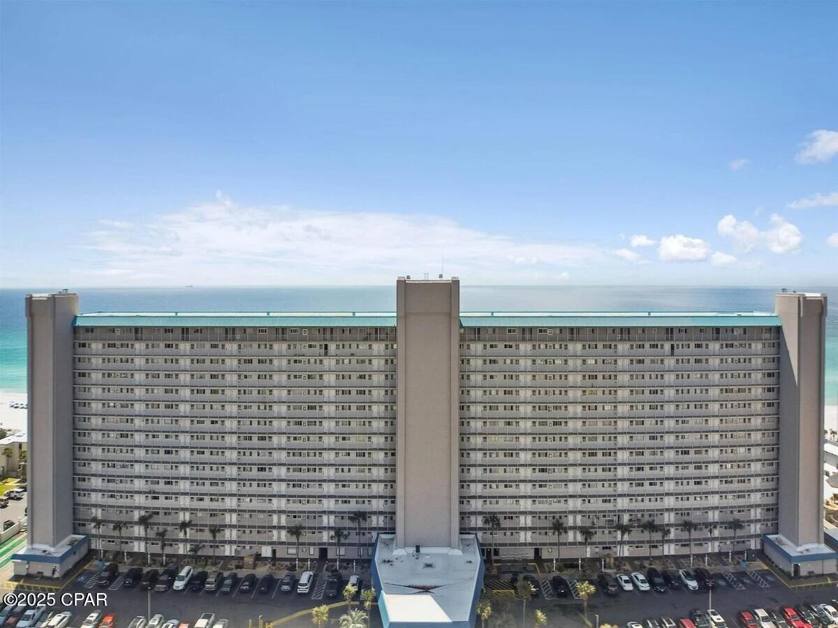 The Summit - Residential