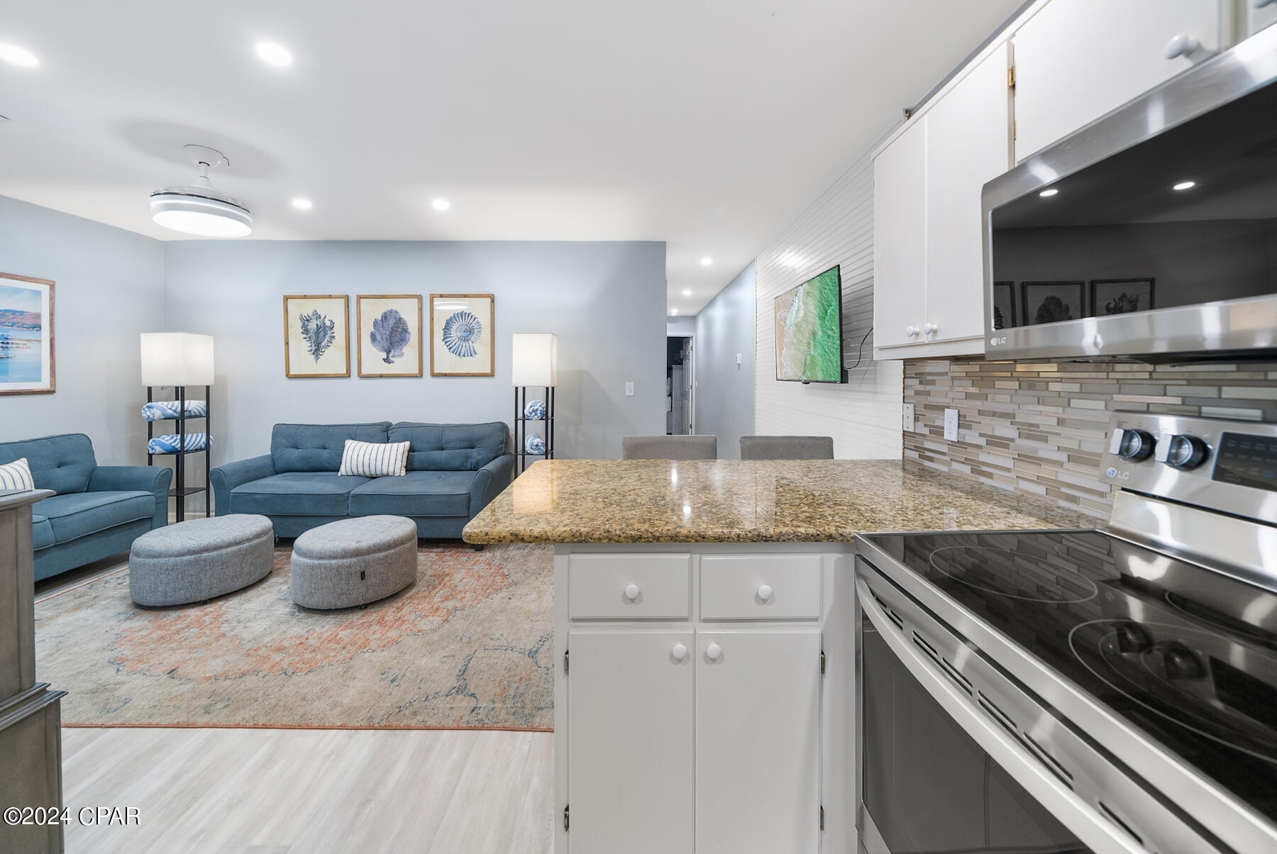 Beachside Villas Condo - Residential