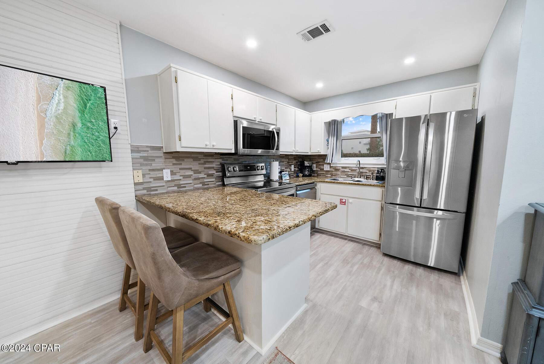 Beachside Villas Condo - Residential