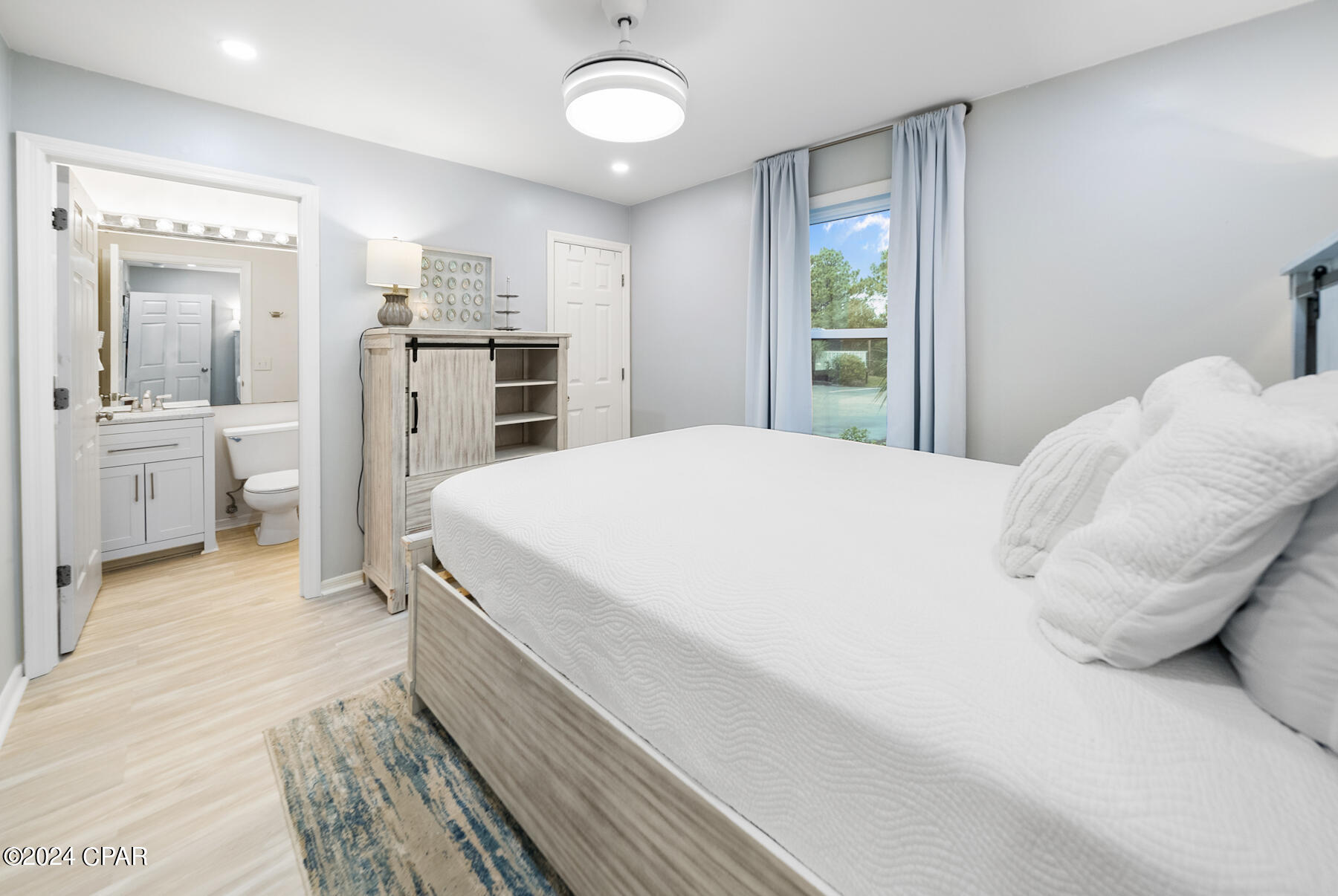 Beachside Villas Condo - Residential