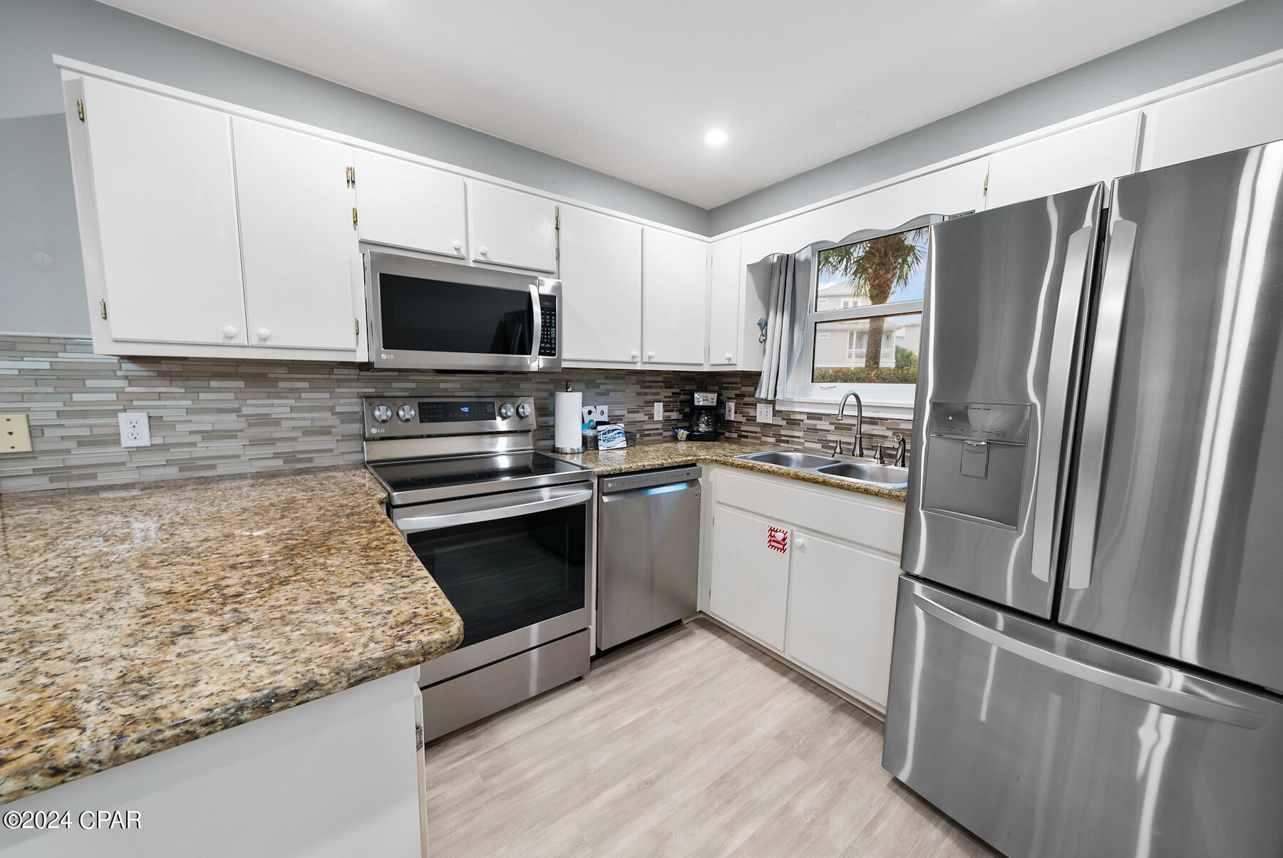 Beachside Villas Condo - Residential