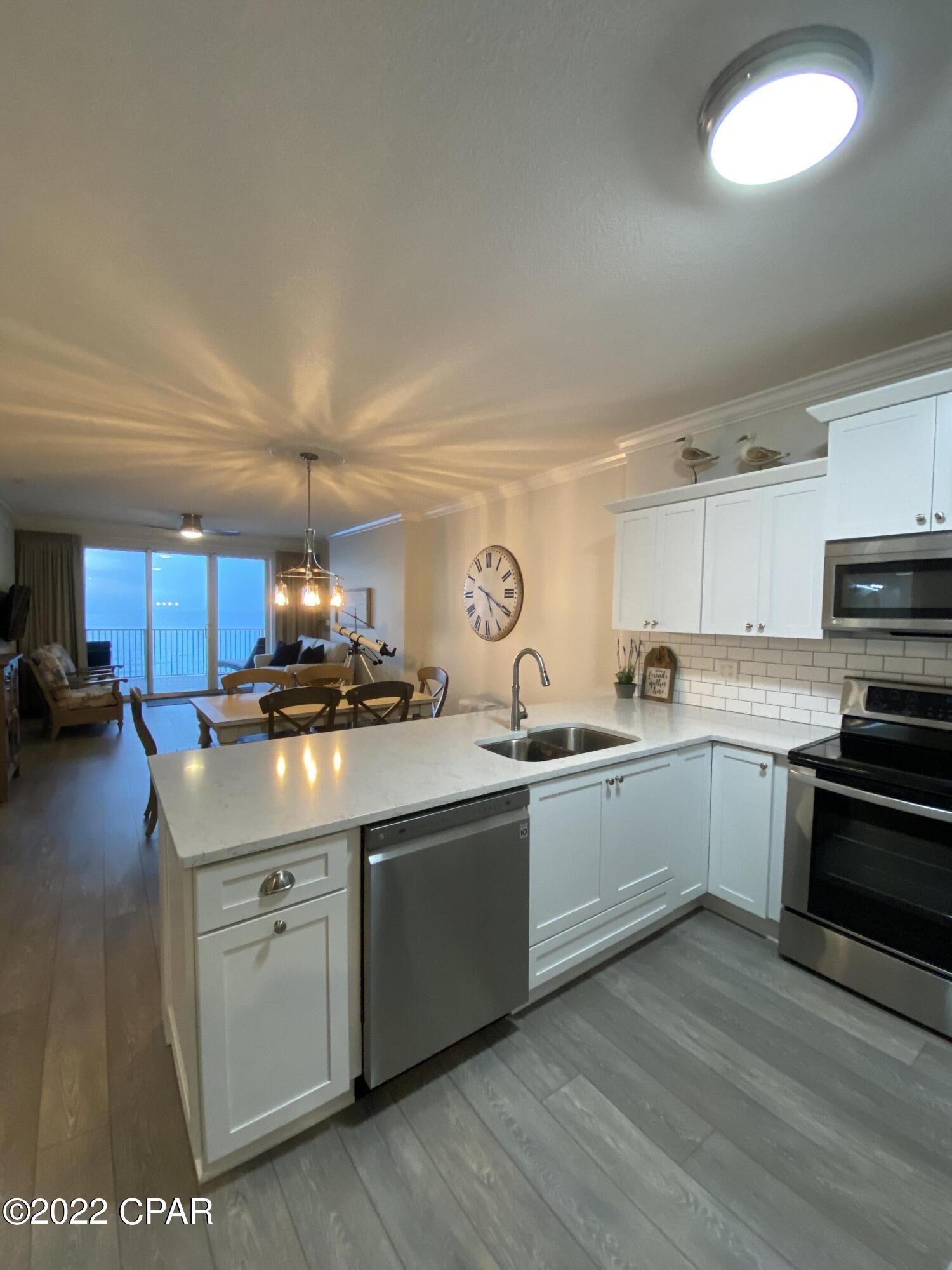 Tropic Winds - Residential