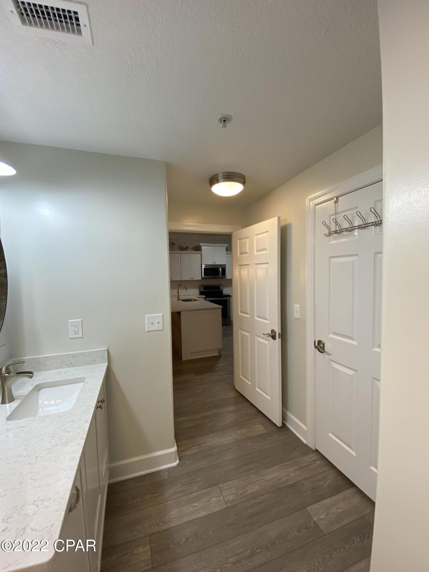 Tropic Winds - Residential