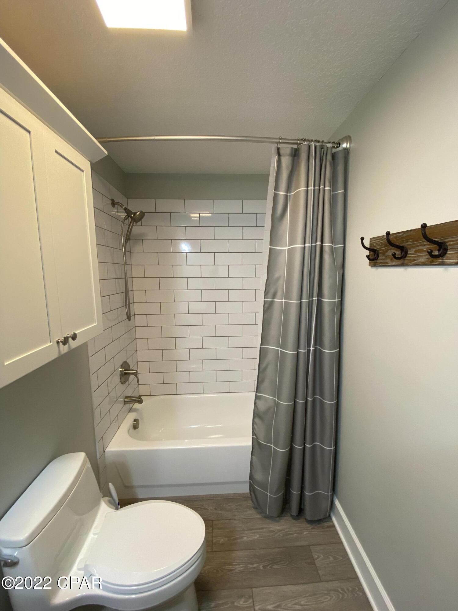 Tropic Winds - Residential