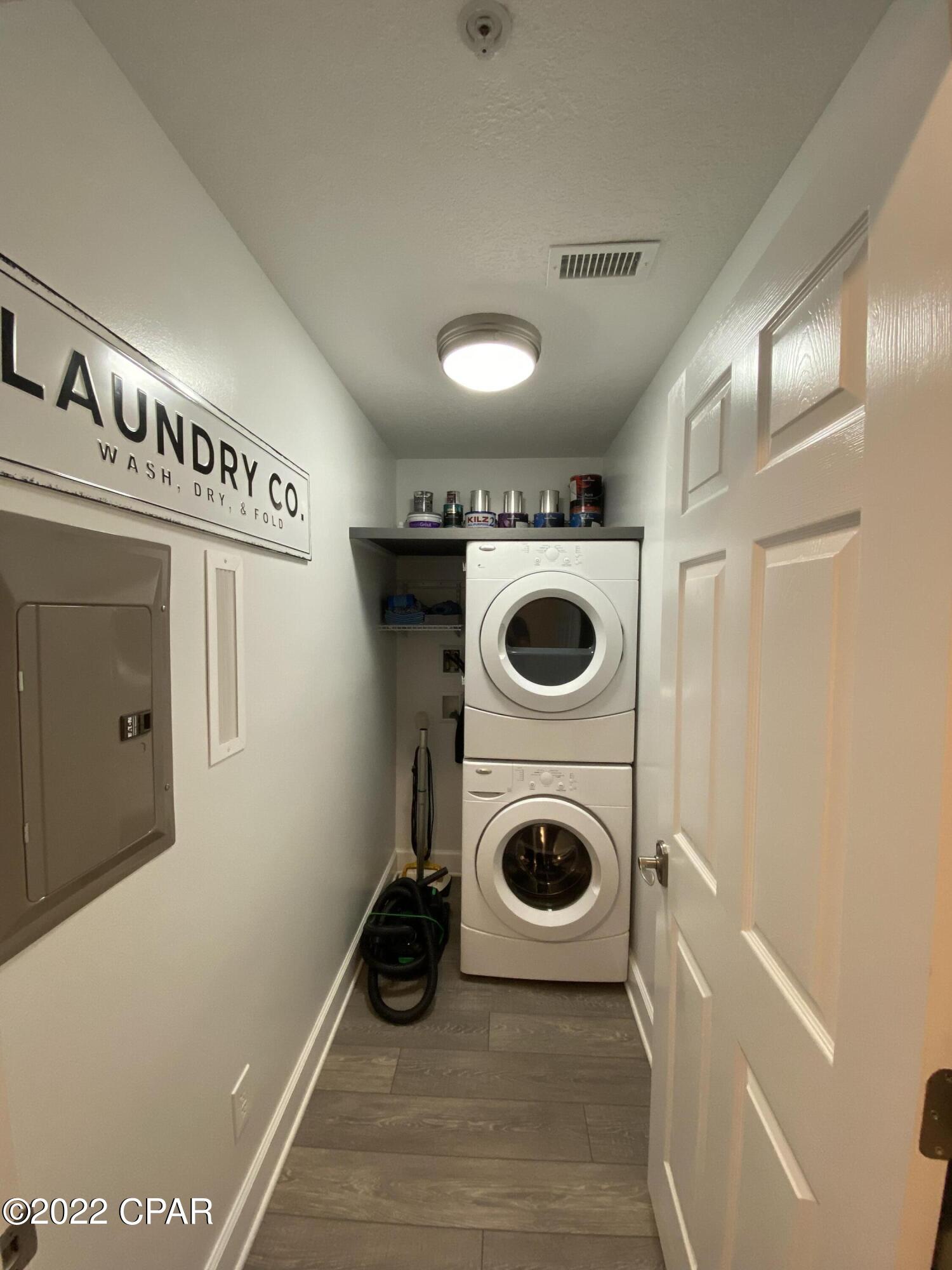 Tropic Winds - Residential