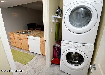 Splash Condo - Residential