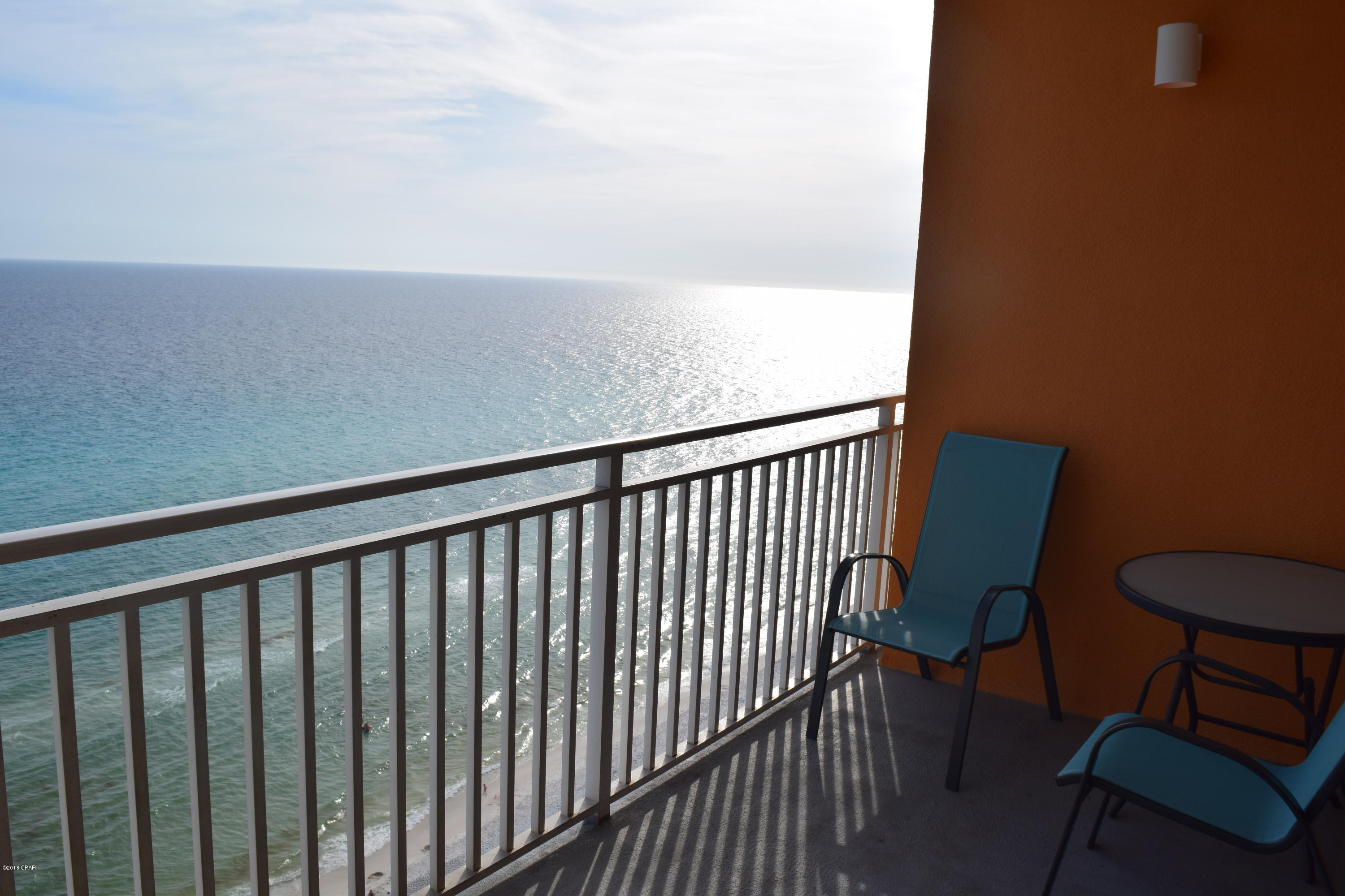 Splash Condo - Residential