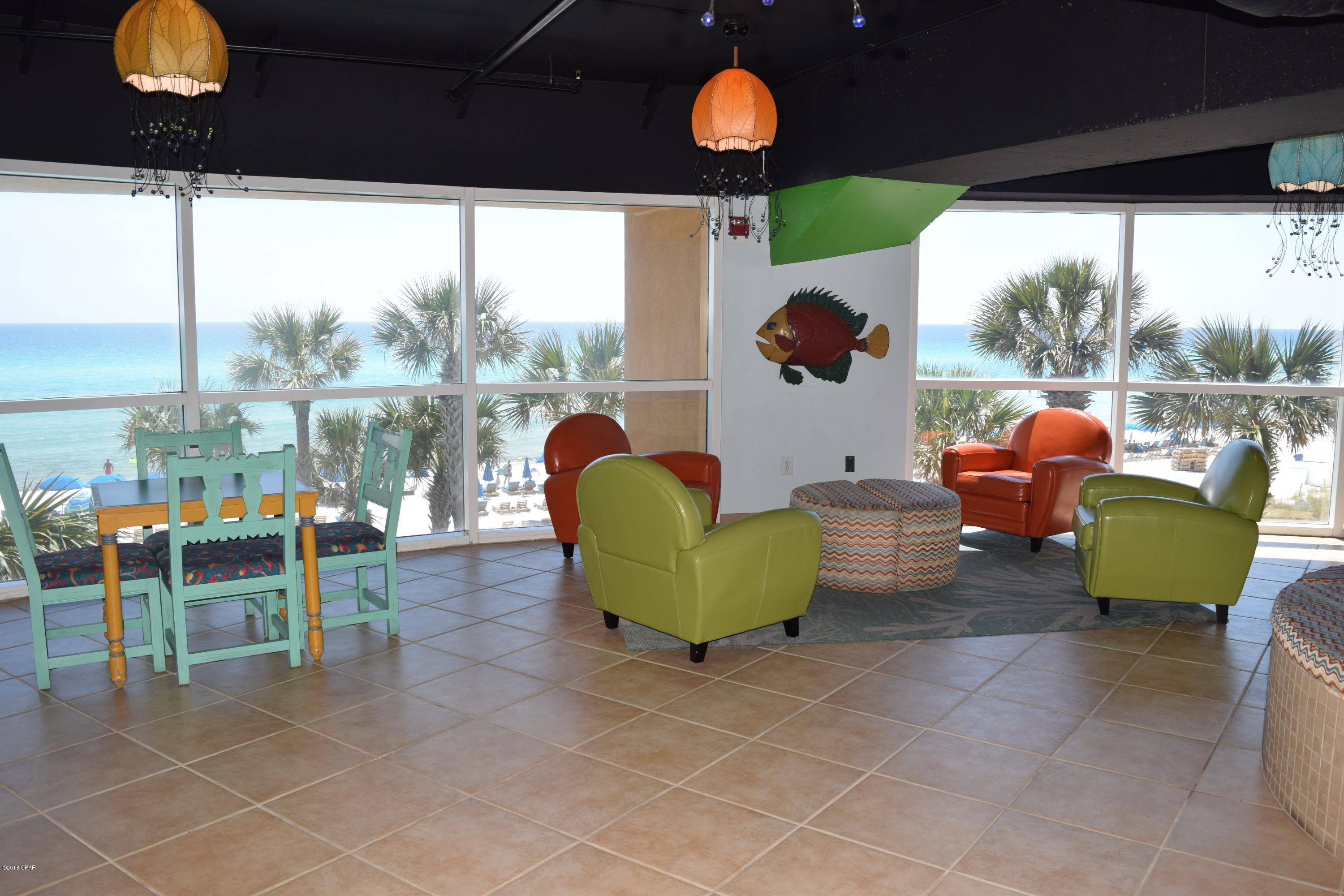 Splash Condo - Residential