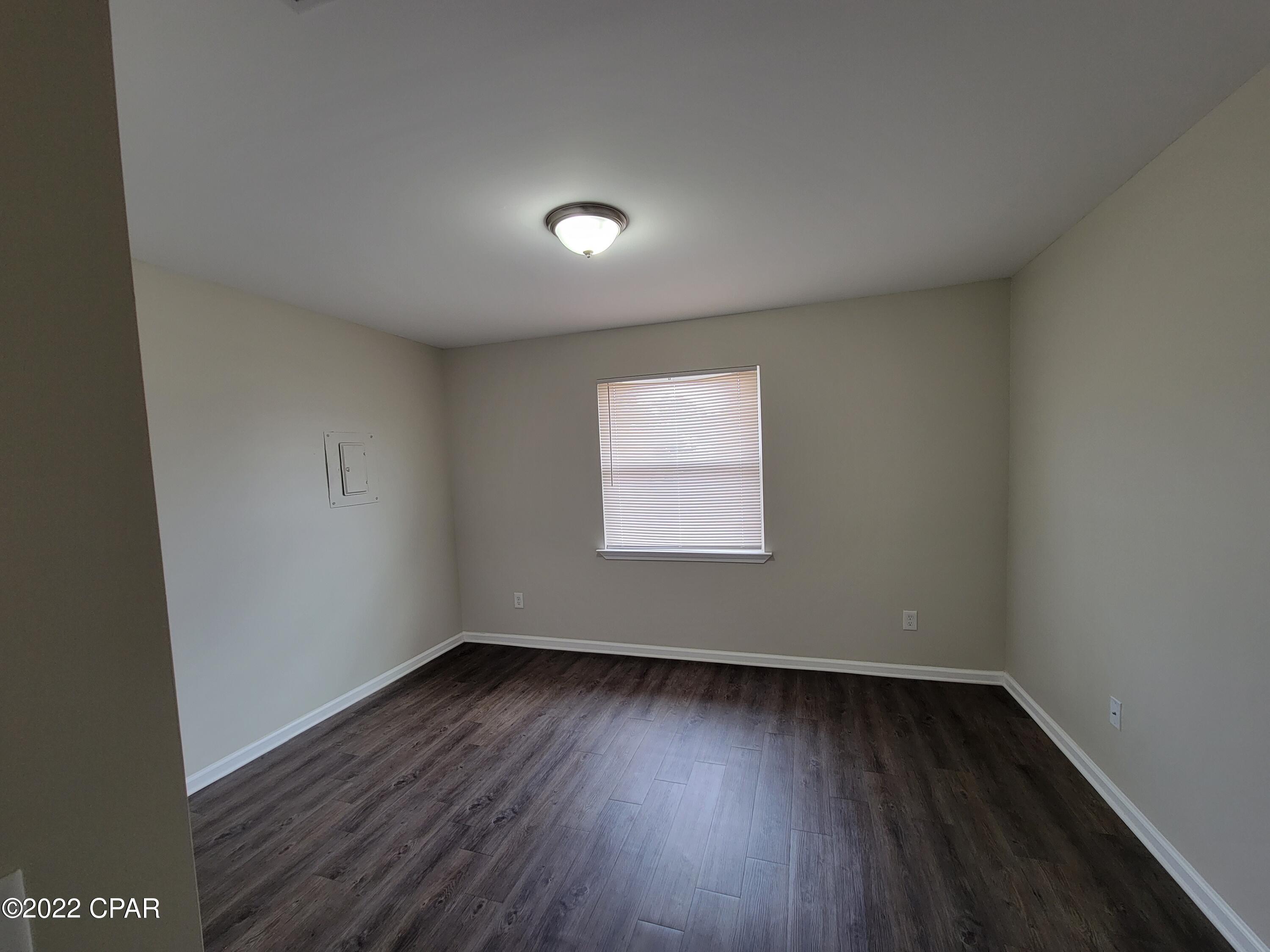 [No Recorded Subdiv] - Residential Lease