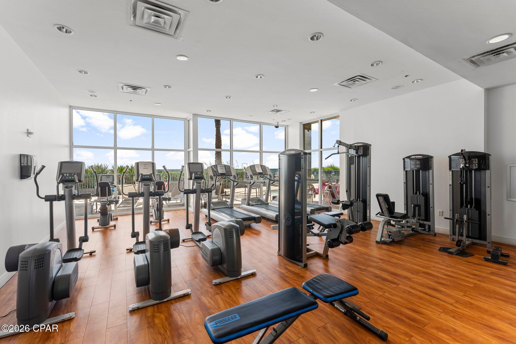 Sterling Breeze - Residential