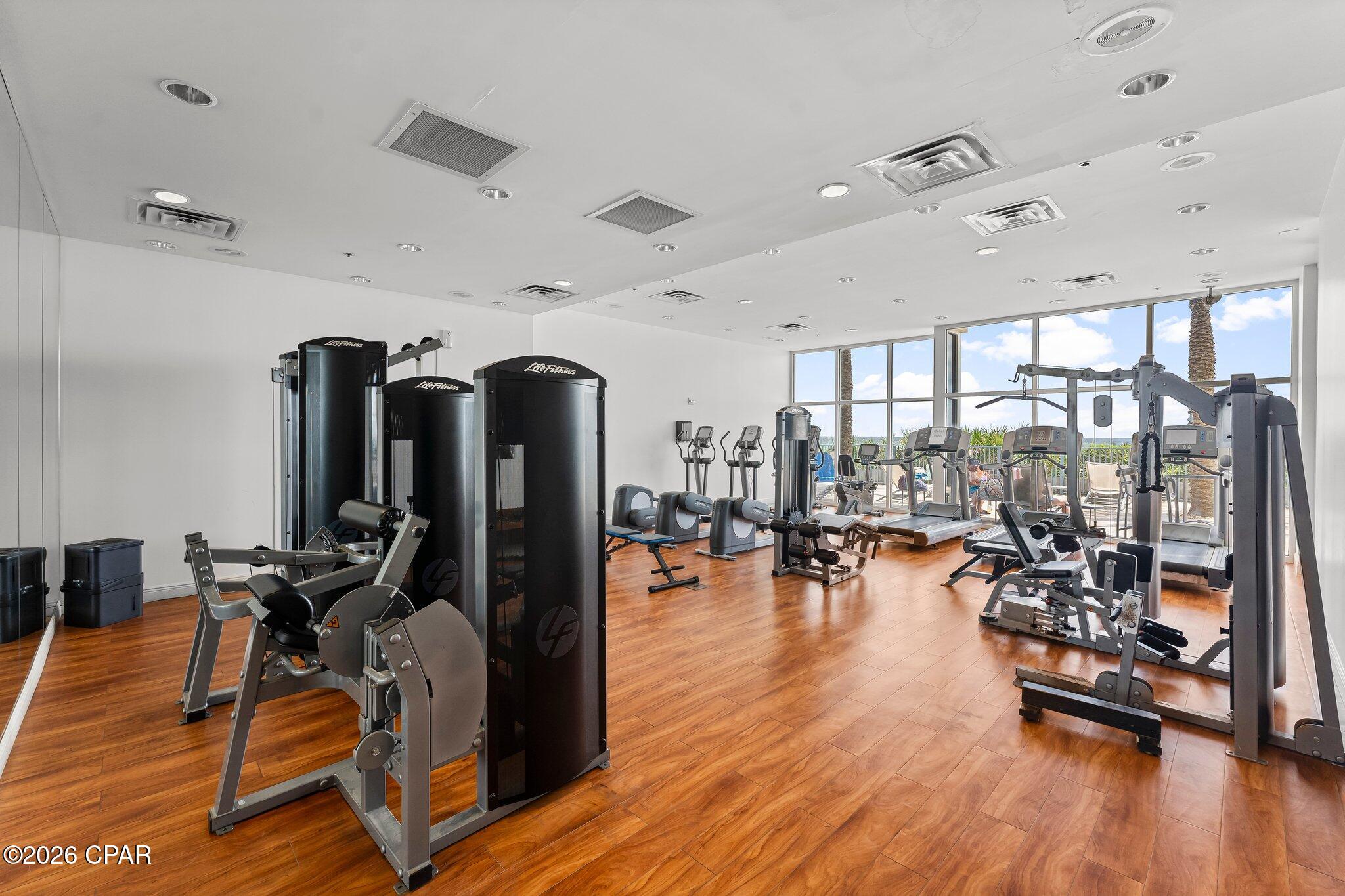 Sterling Breeze - Residential