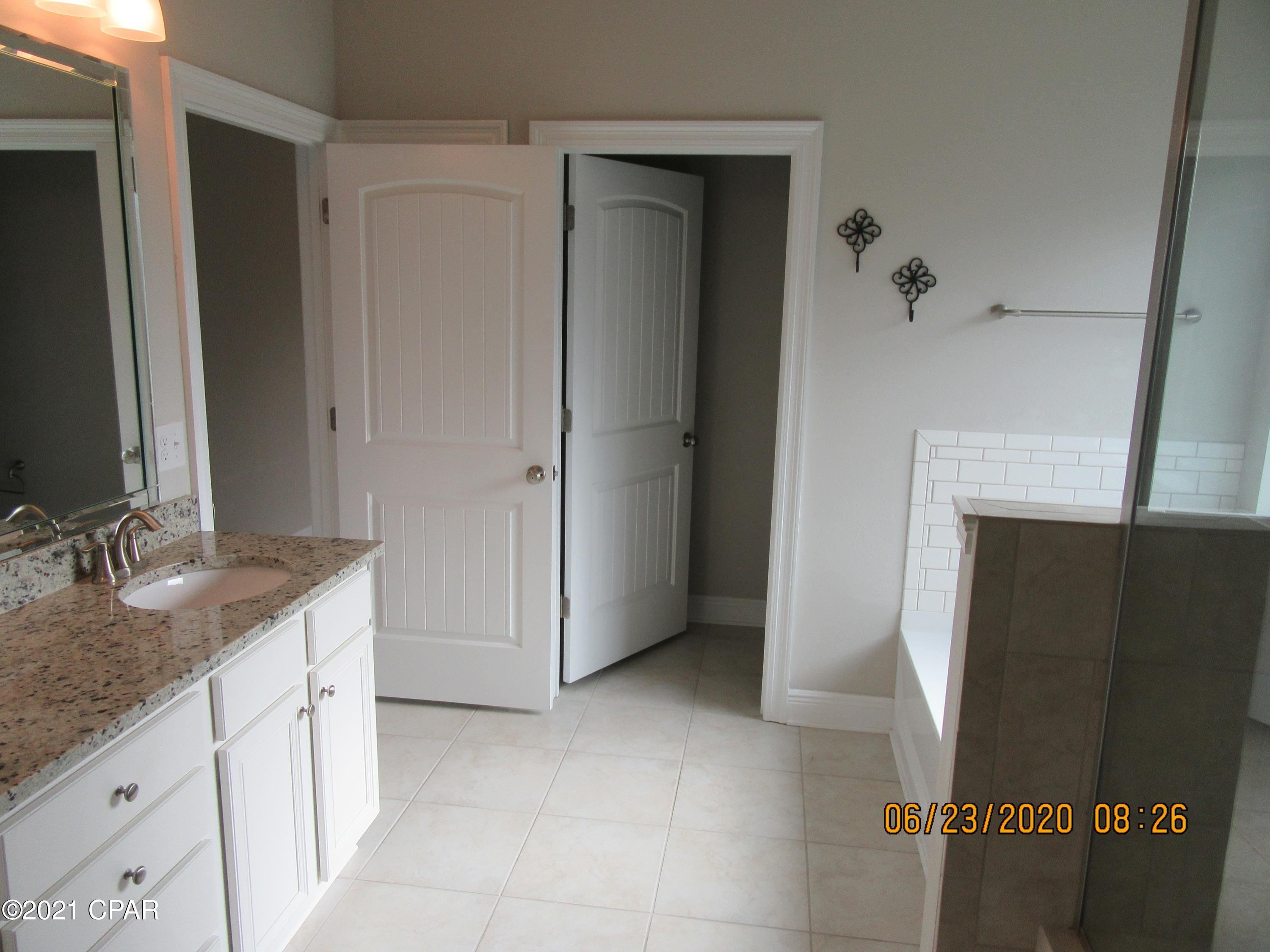 [No Recorded Subdiv] - Residential Lease