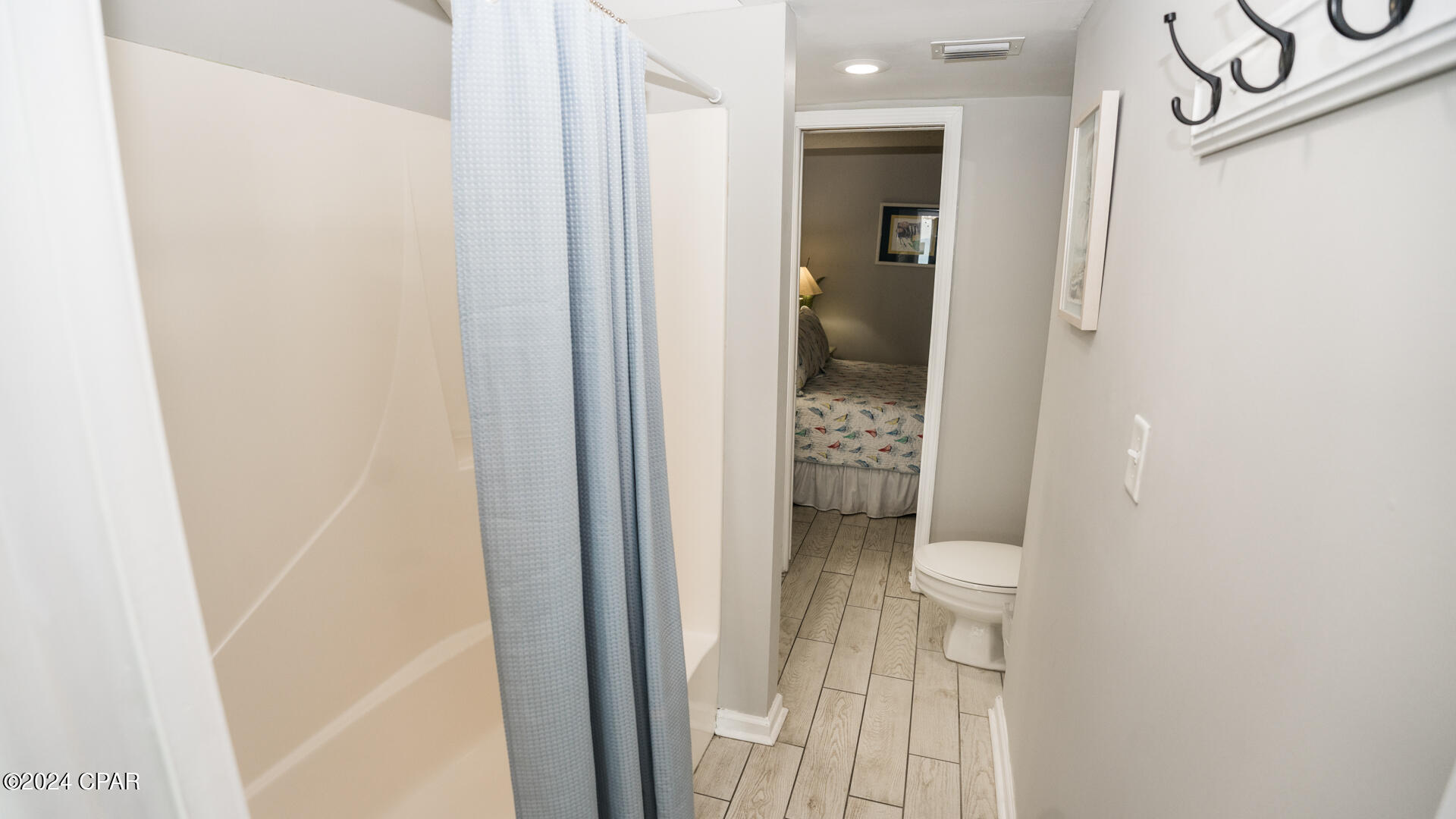 Panama City Beach, Florida 32408, United States, 1 Bedroom Bedrooms, ,1 BathroomBathrooms,Residential,Pending,38743