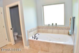 Kirkland Manor - Residential