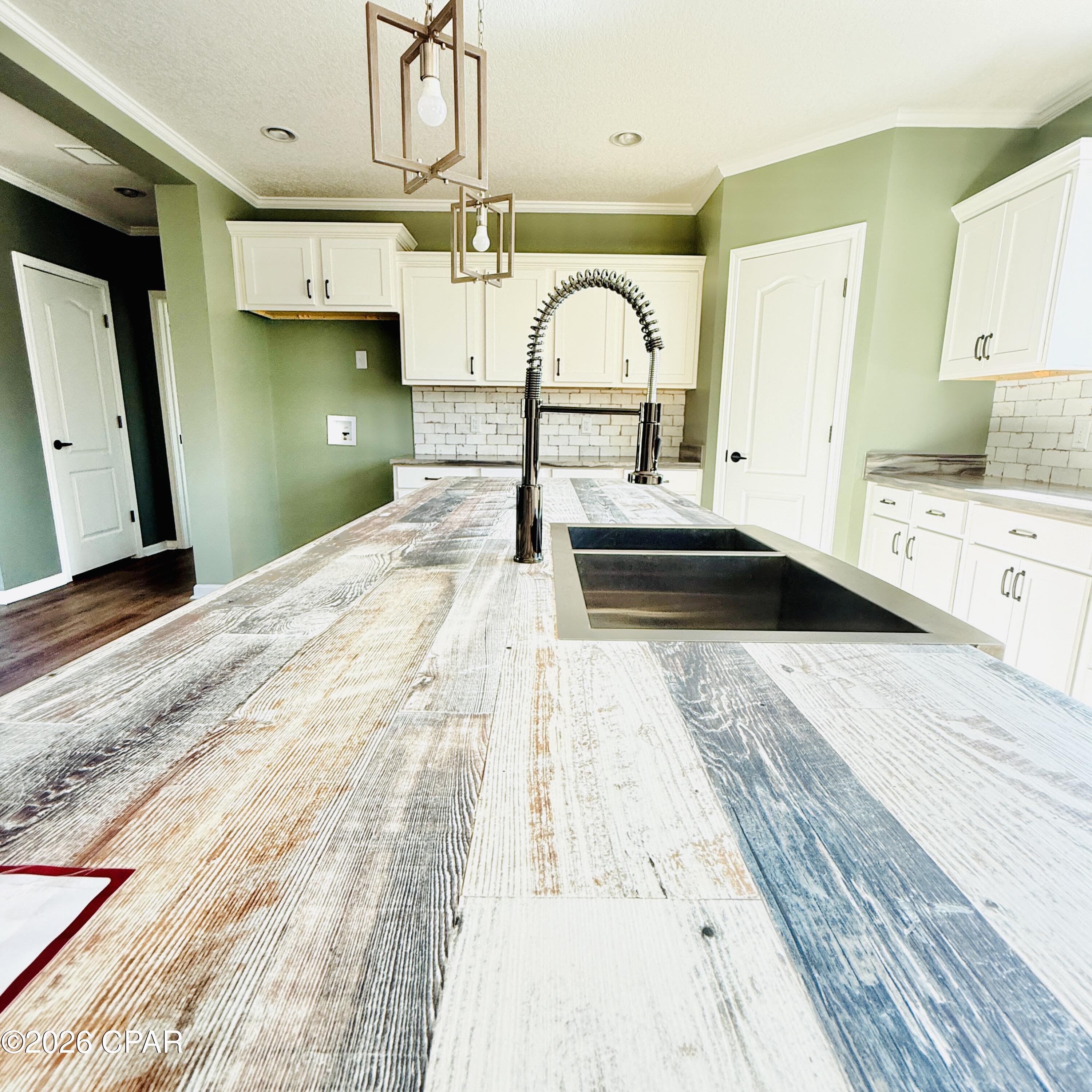 Creek Hollow Estates Unit - Residential