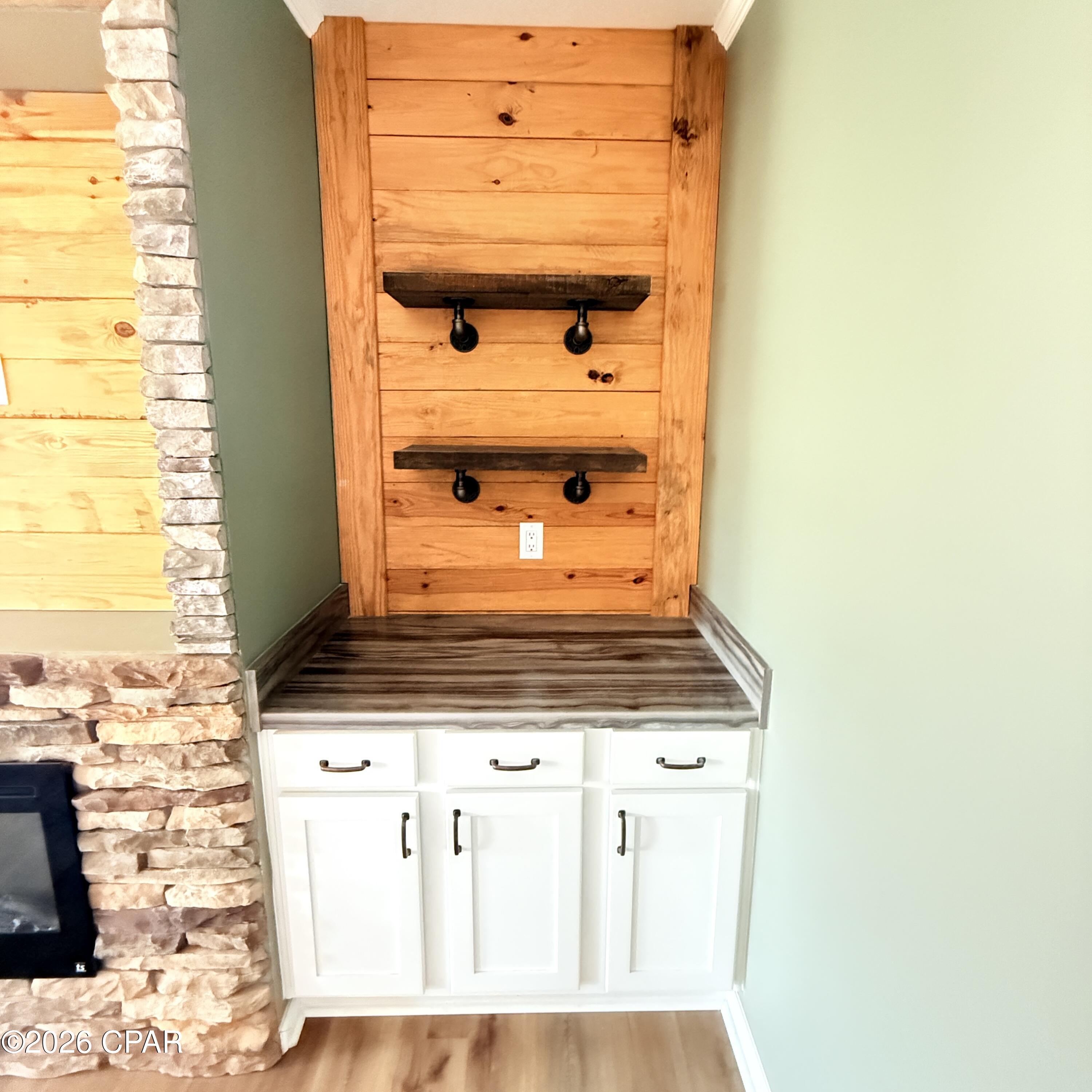 Creek Hollow Estates Unit - Residential