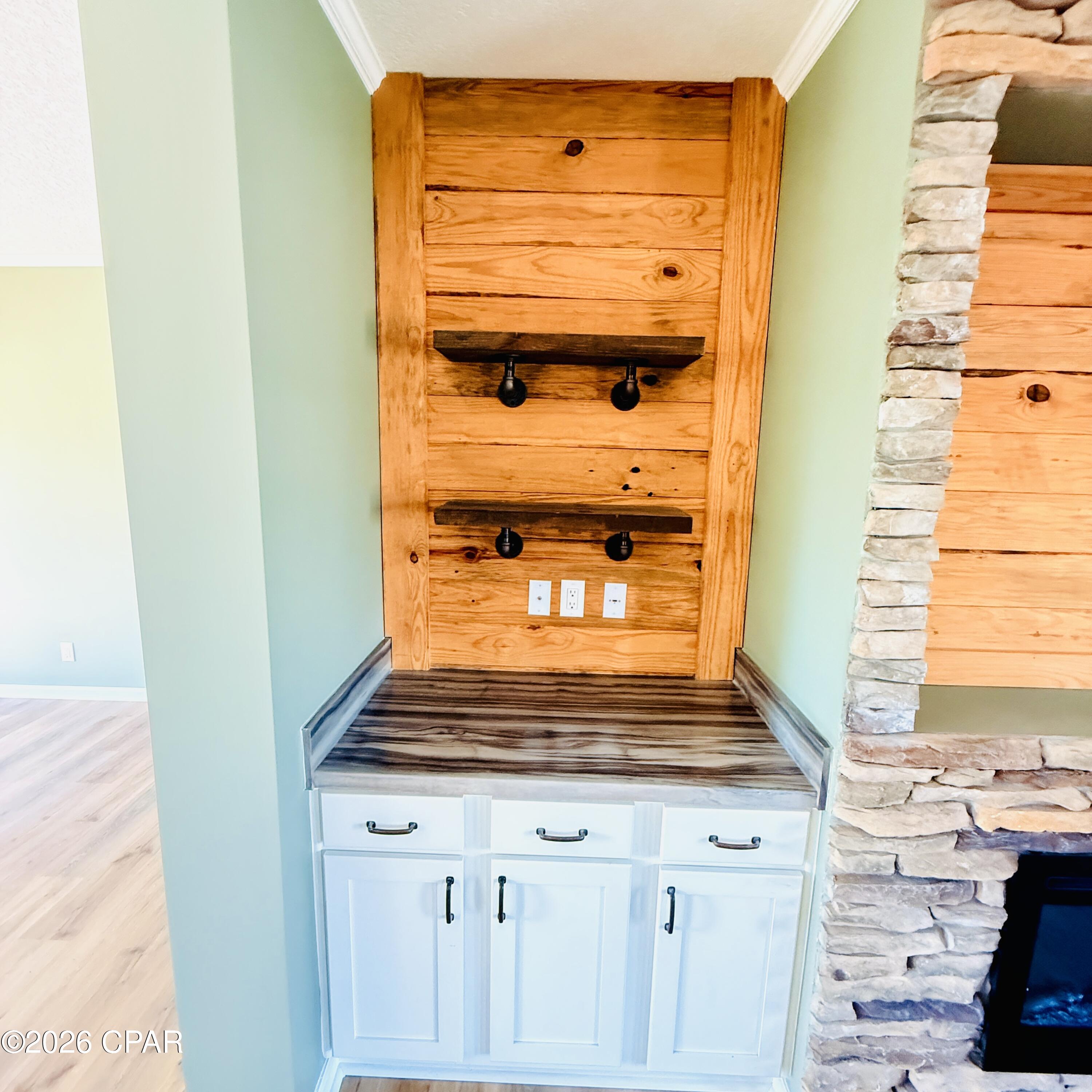 Creek Hollow Estates Unit - Residential