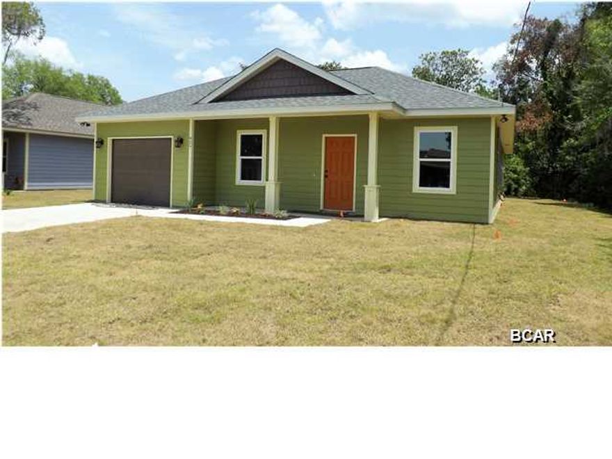 Seller willing to pay $2500 toward buyers closing costs. Construction is complete! 9 ft ceilings with crown molding, granite counter tops will be installed with custom cabinets, beautiful hard wood flooring in living area and tile flooring in bathrooms. You can decorate and customize to fit your needs with this brand new construction! Sprinkler system with a freshly sod yard! This home features an open dining and living area, perfect for those family gatherings and holiday parties. Spacious master bedroom offers lots of room for relaxation and large master bath at 10'10x11'4 has a nice sized closet, vanity area, and tub. A covered patio off of living area on left side of the home gives great space for entertaining and enjoying nature. Don't miss this opportunity to own a brand new home!