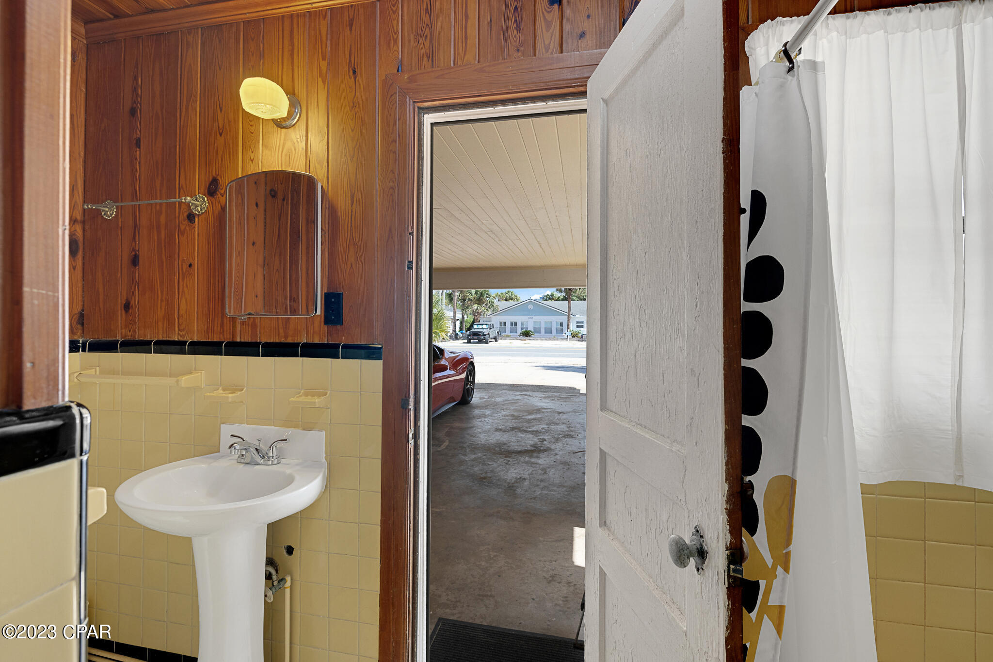 Laguna Beach Estates 2nd Add - Residential