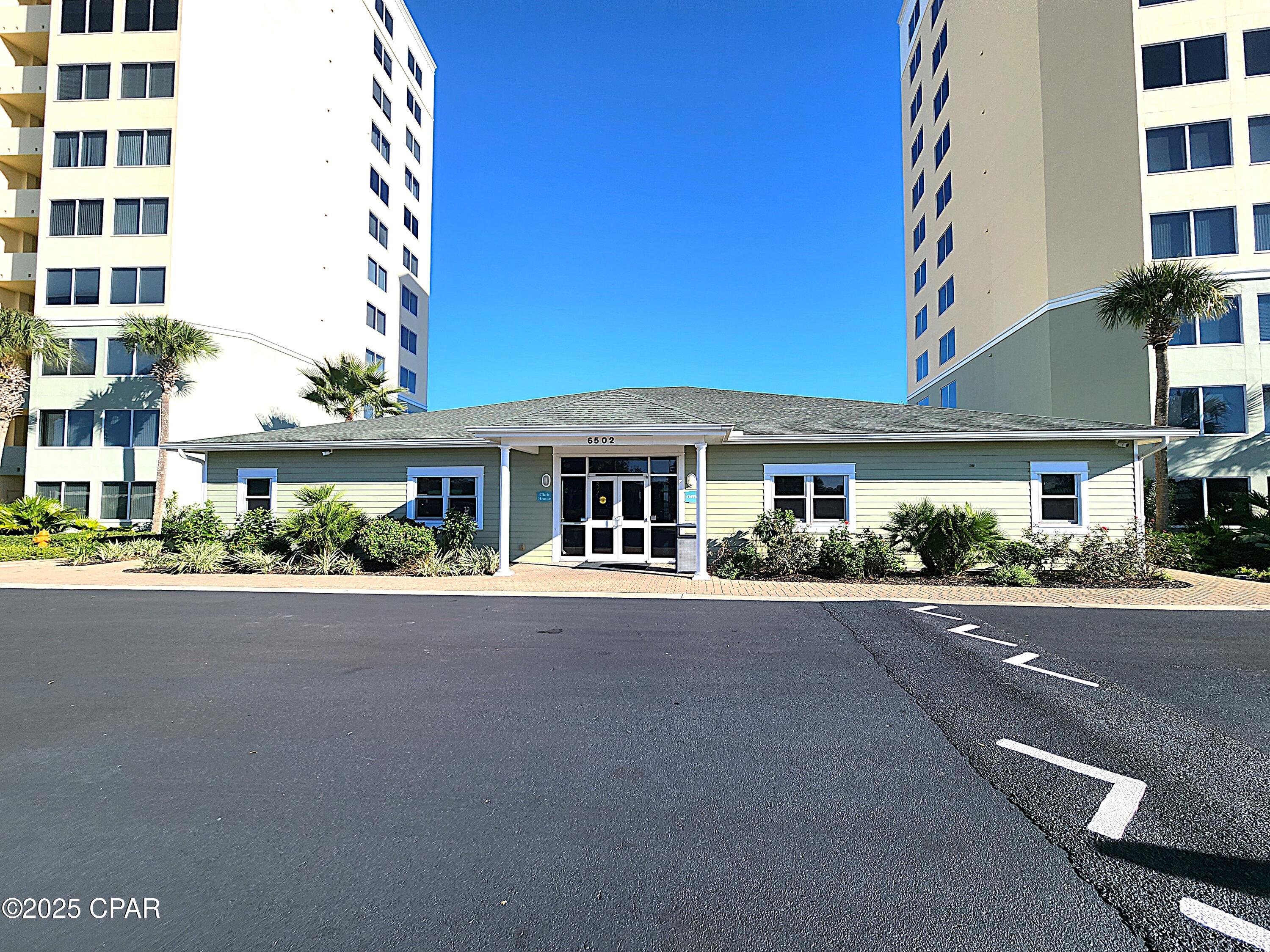 Hibiscus By The Bay - Residential