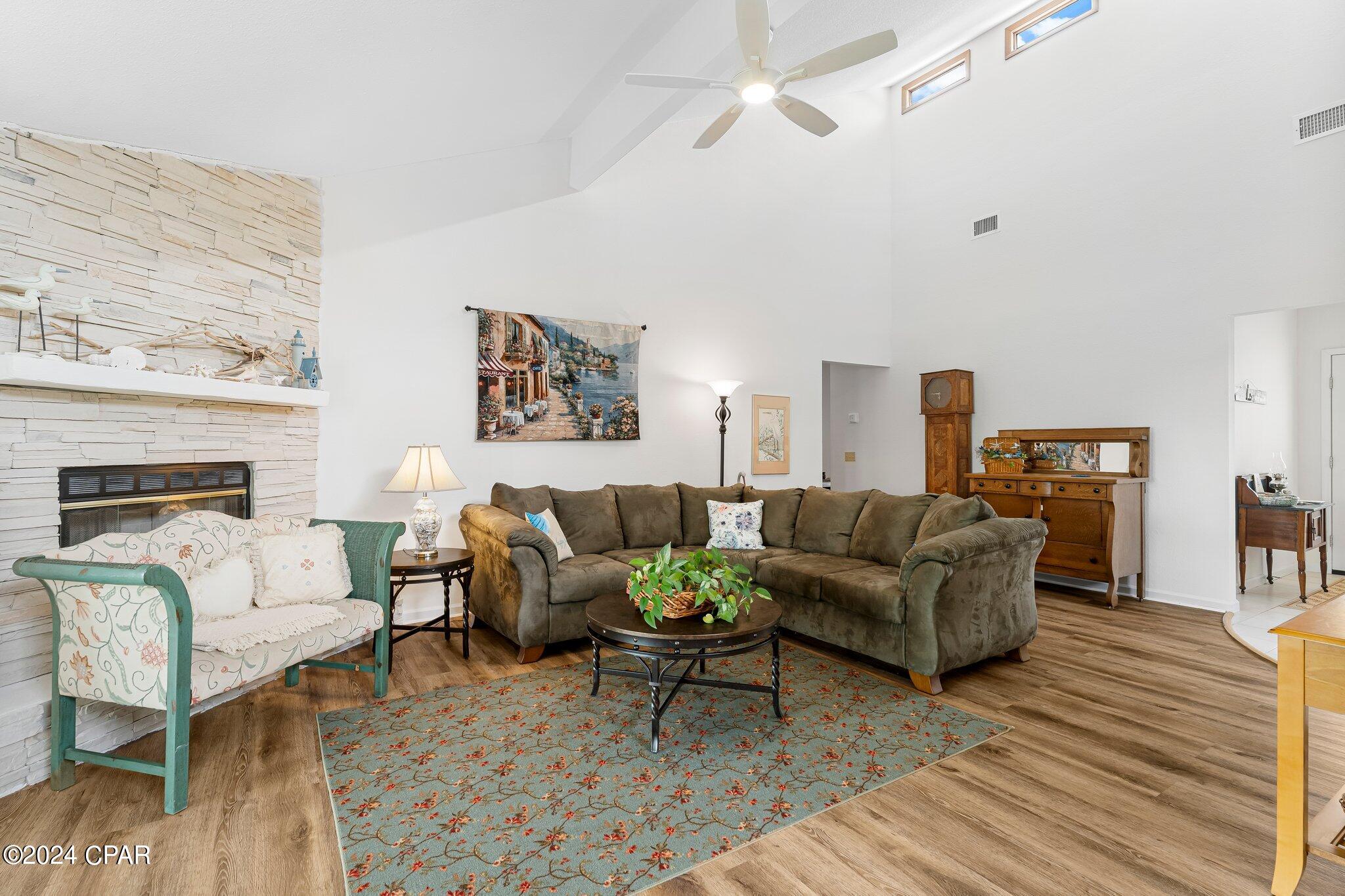 Pelican Point - Residential