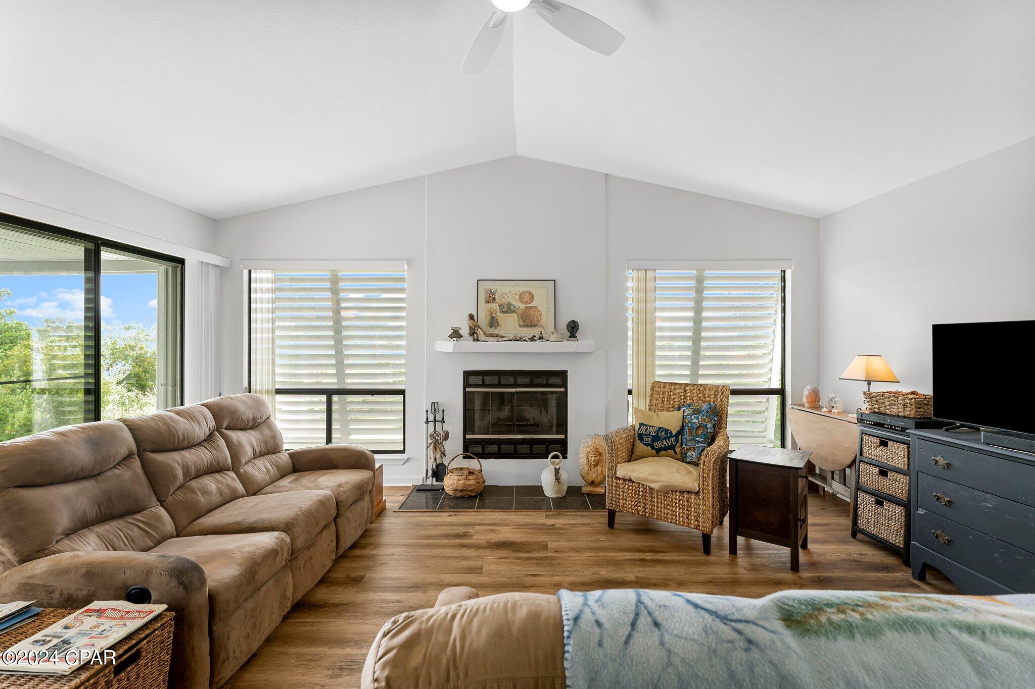 Pelican Point - Residential