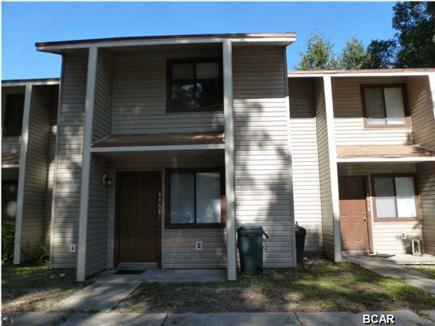 Nice 2bd 1.5ba two story townhome in Parker, close to TAFB, restaurants, shopping and most everything. The home features carpet and vinyl flooring, washer/dryer hookup. Kitchen equipped with refrigerator, electric stove/oven, dishwasher.