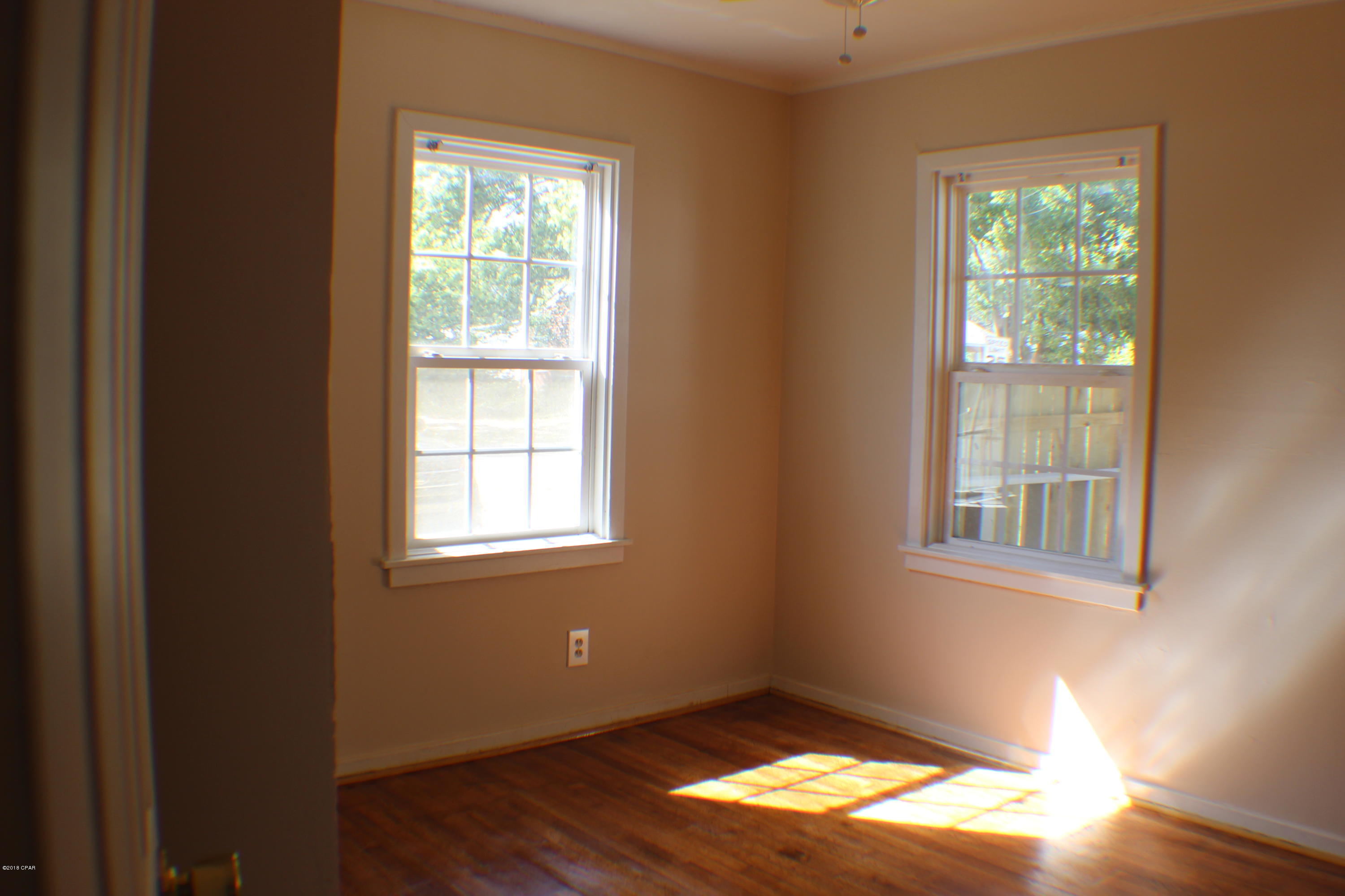 Oakland Terrace Add - Residential