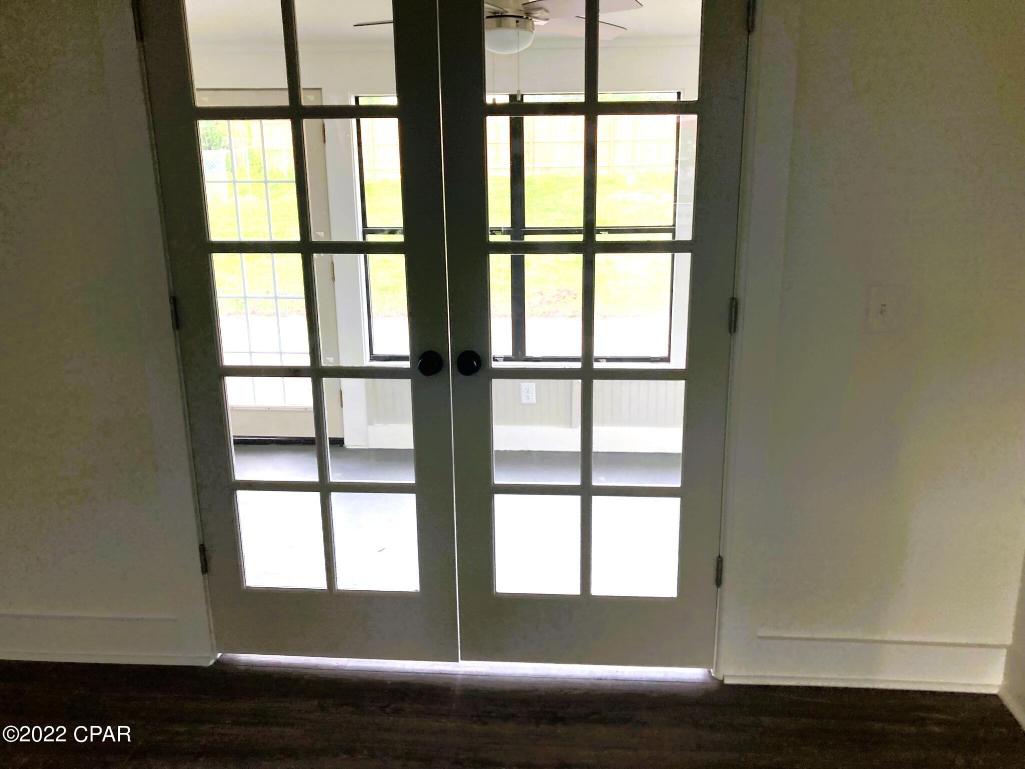 Cove Terrace 3rd (Sudduths 15th) - Residential