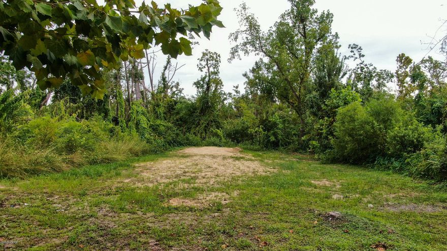 OWNER MAY CONSIDER FINANCING! READY TO BUILD! Very nice lot in Springfield, convenient location. Fill dirt already in place and ready to go! City utilities available. Flood Zone ''X'' - Owner states no water issues from recent record rainfall!! According to the City of Springfield, manufactured homes are allowed, 2016 or newer, Windzone 3. (please confirm with the City of Springfield and/or Bay County) With the right offer, seller may consider owner financing. (all sizes approximate and taken from public records, buyer to verify any information buyer deems important)