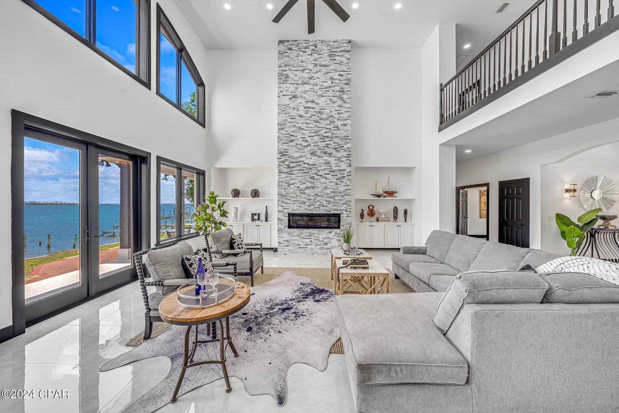 Tropical Bay - Residential