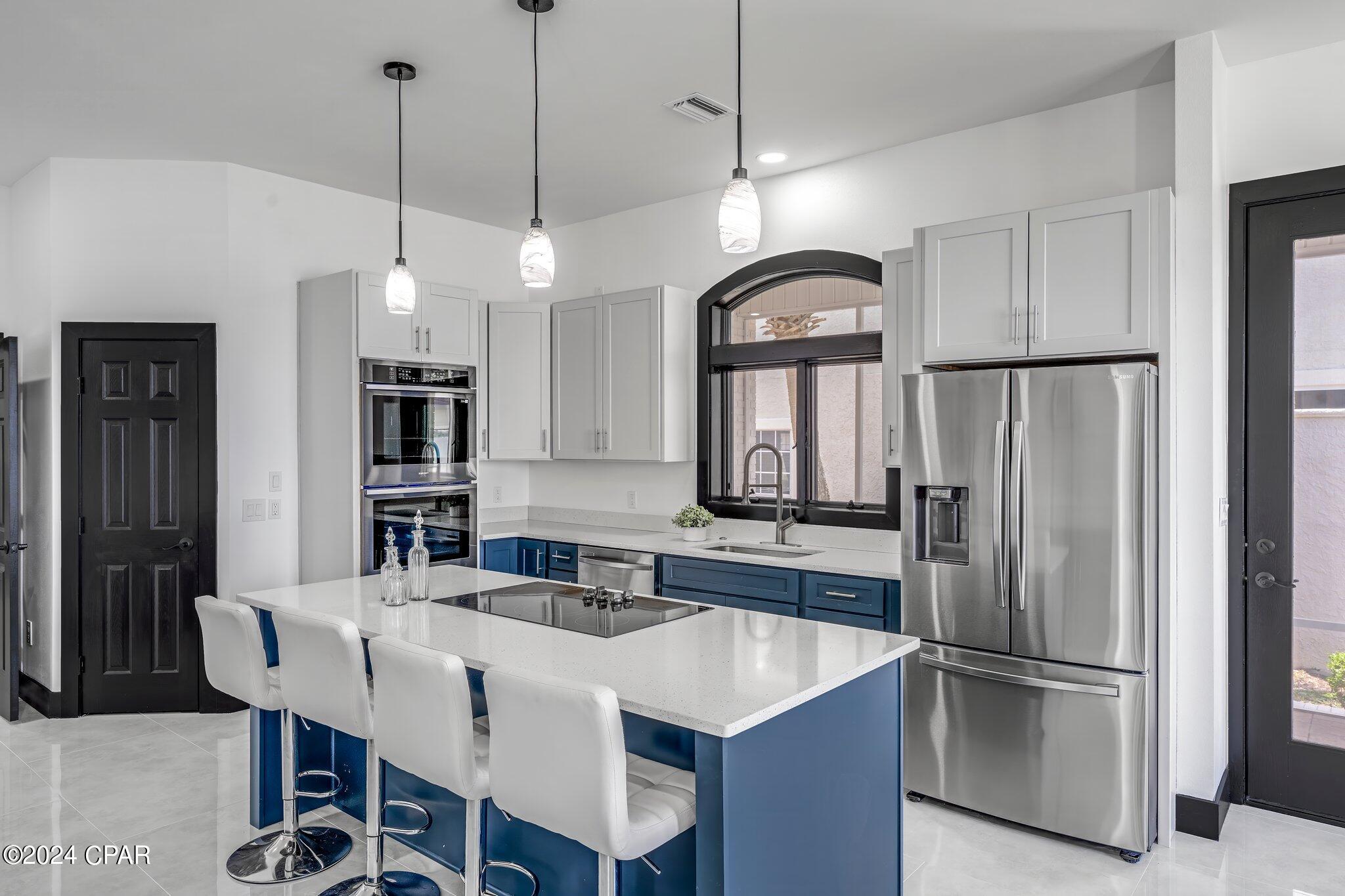 Tropical Bay - Residential