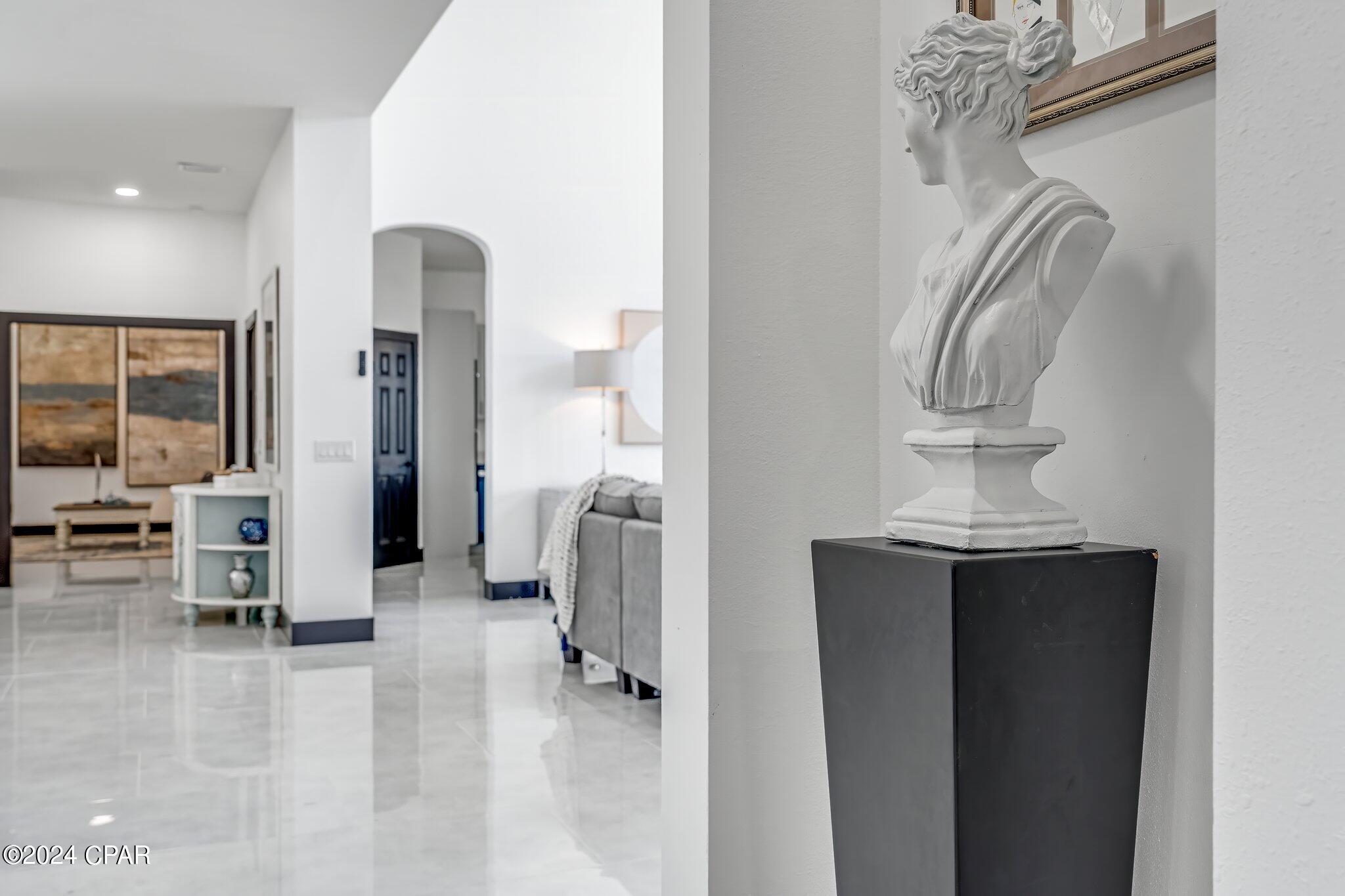 Tropical Bay - Residential