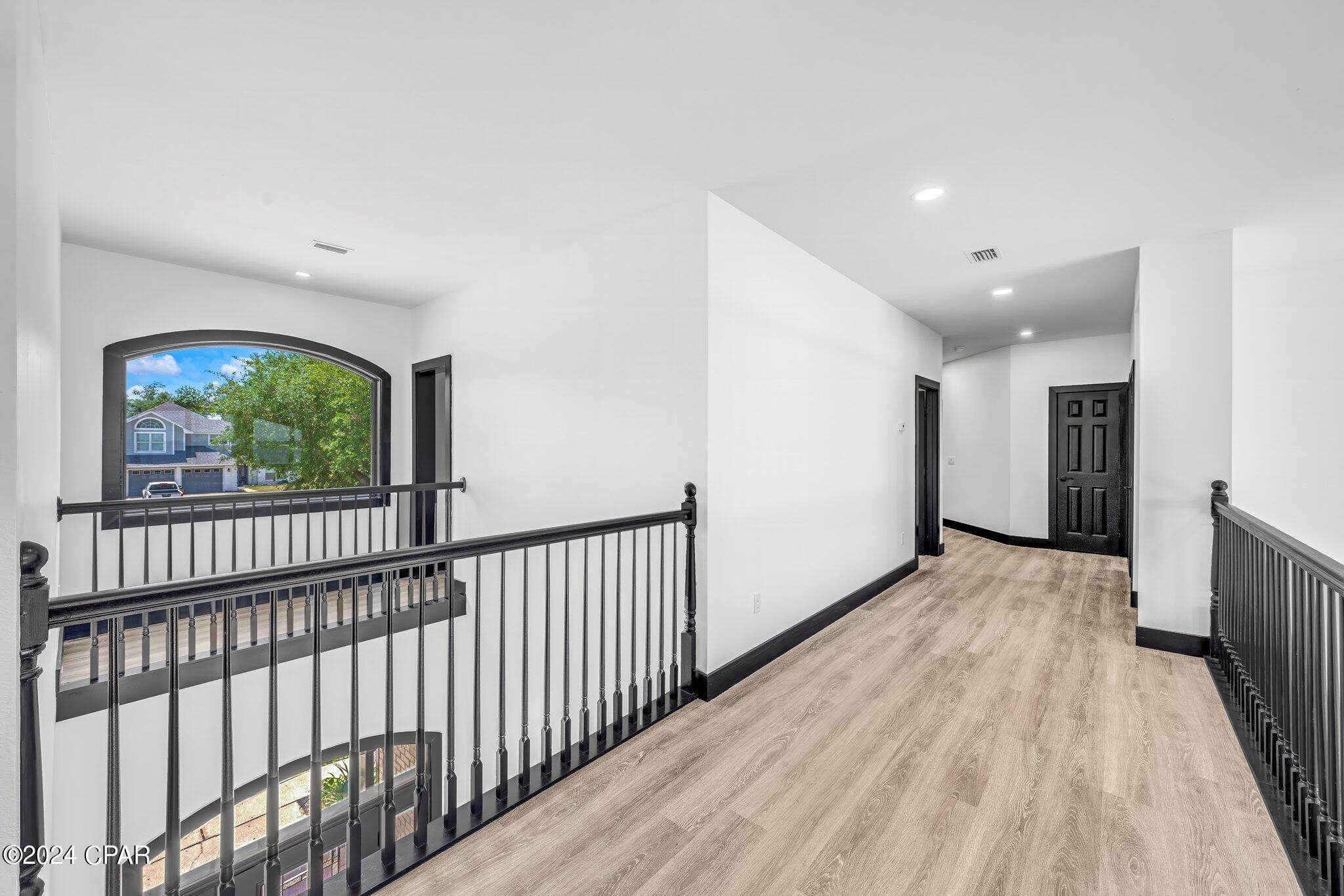 Tropical Bay - Residential