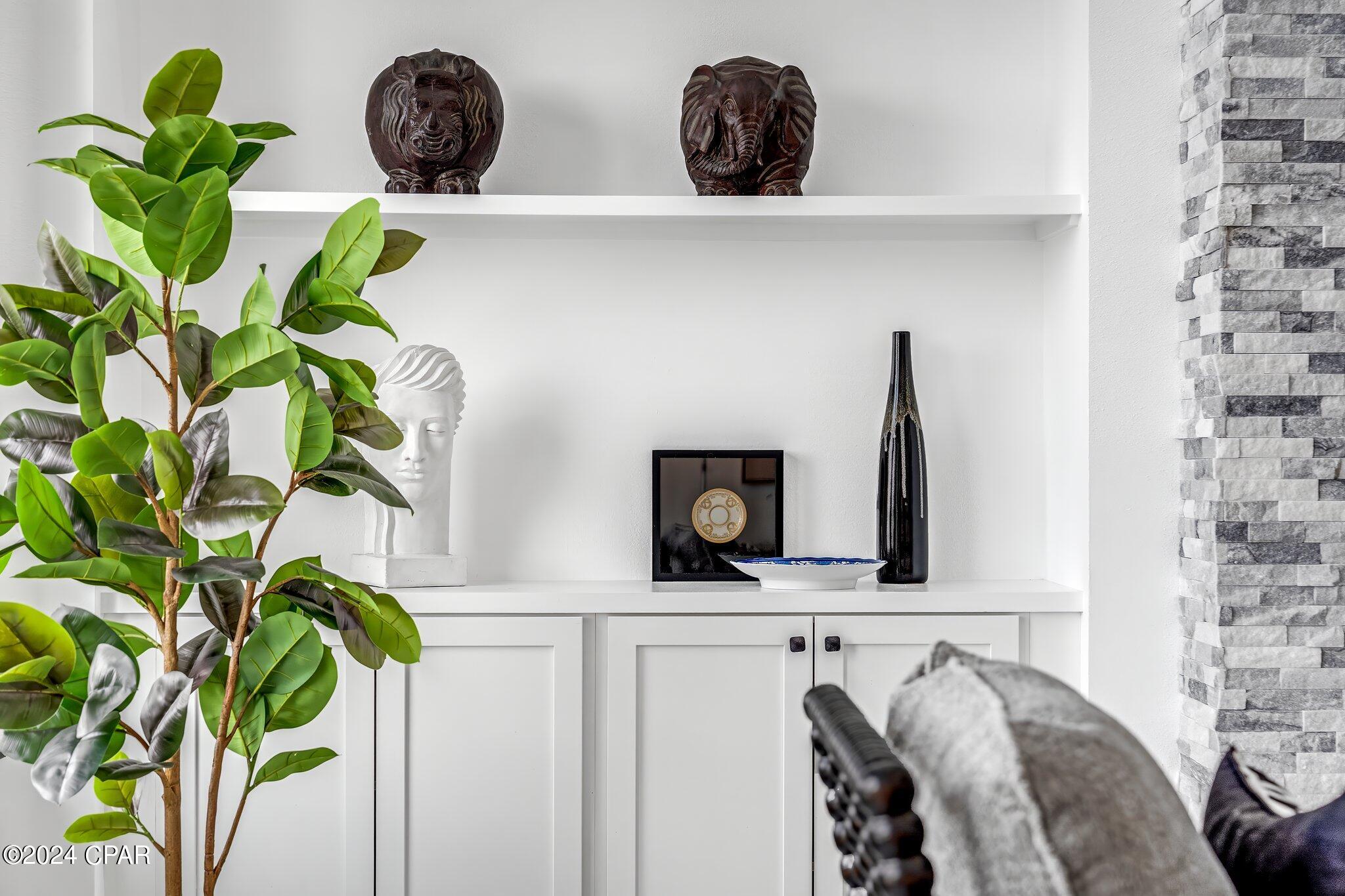 Tropical Bay - Residential