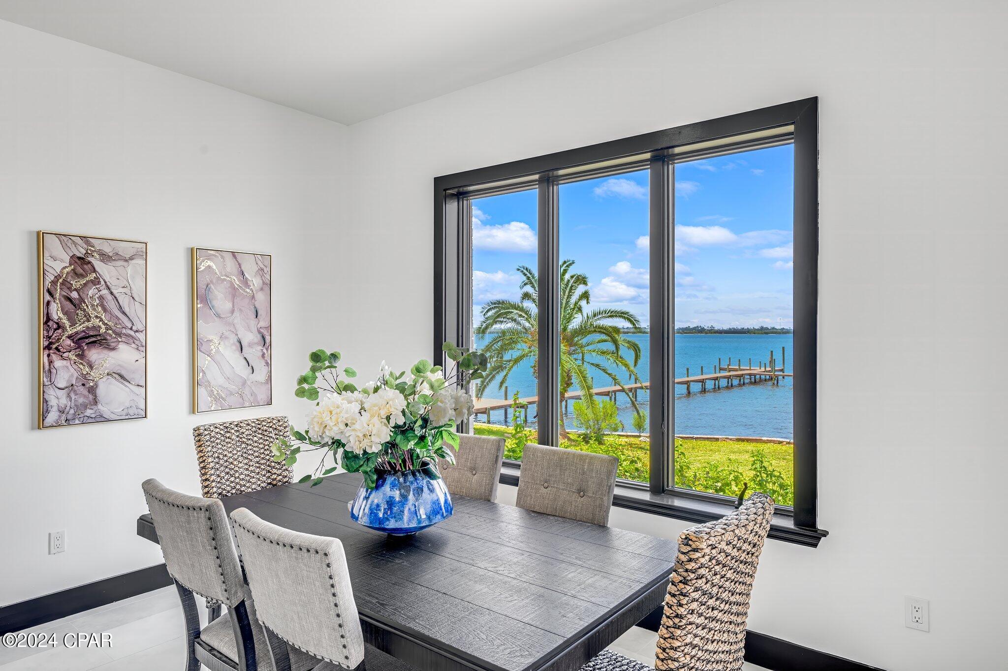 Tropical Bay - Residential