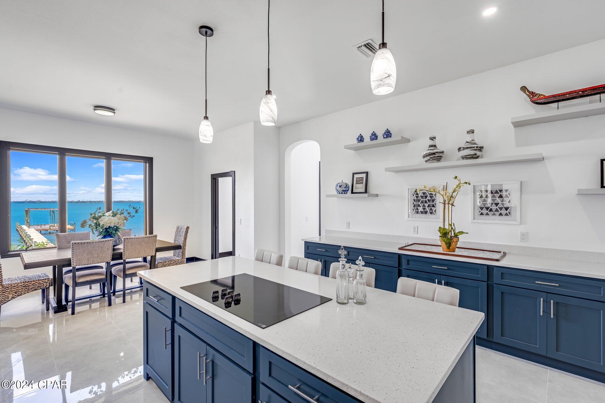 Tropical Bay - Residential