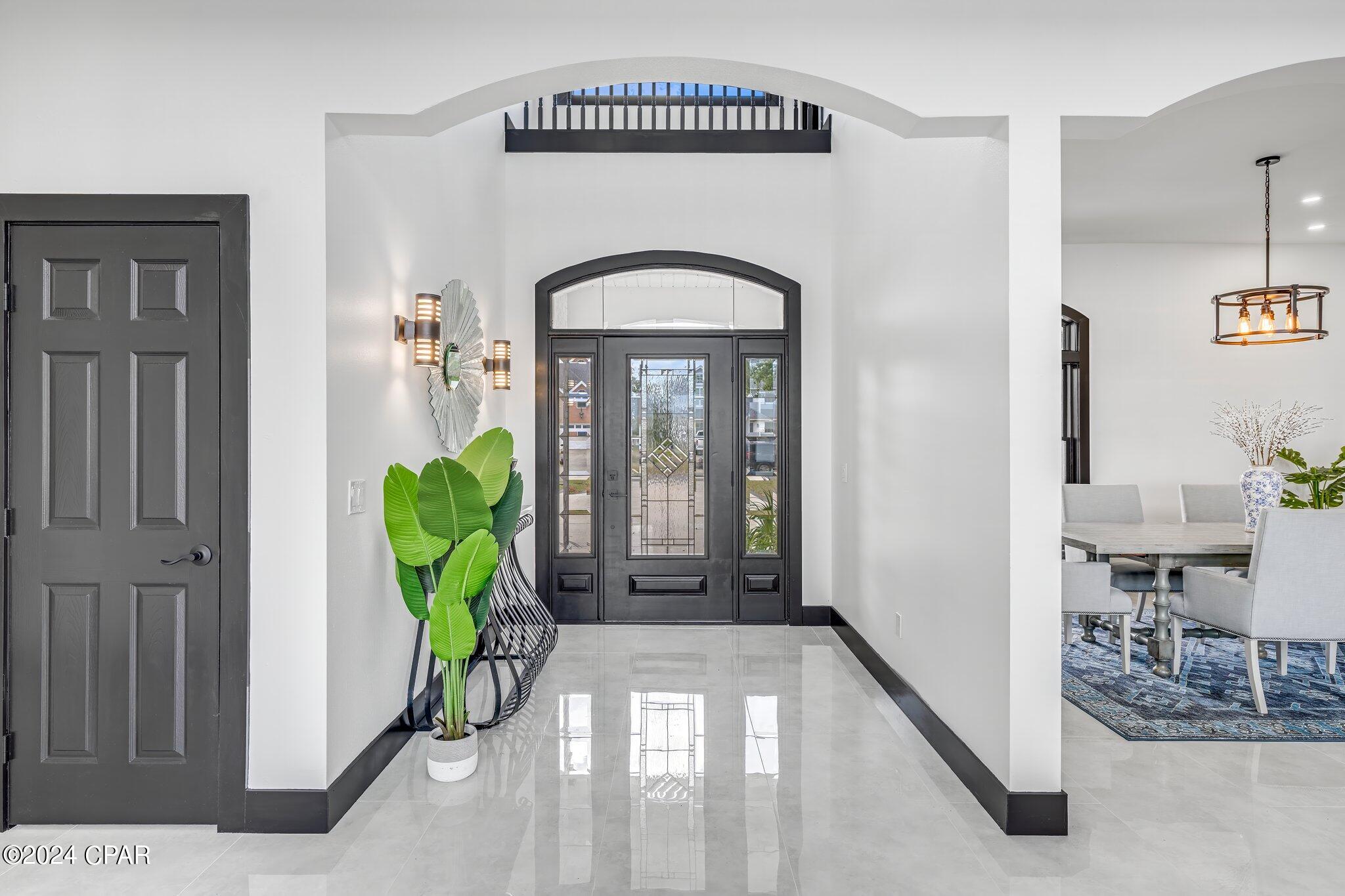 Tropical Bay - Residential