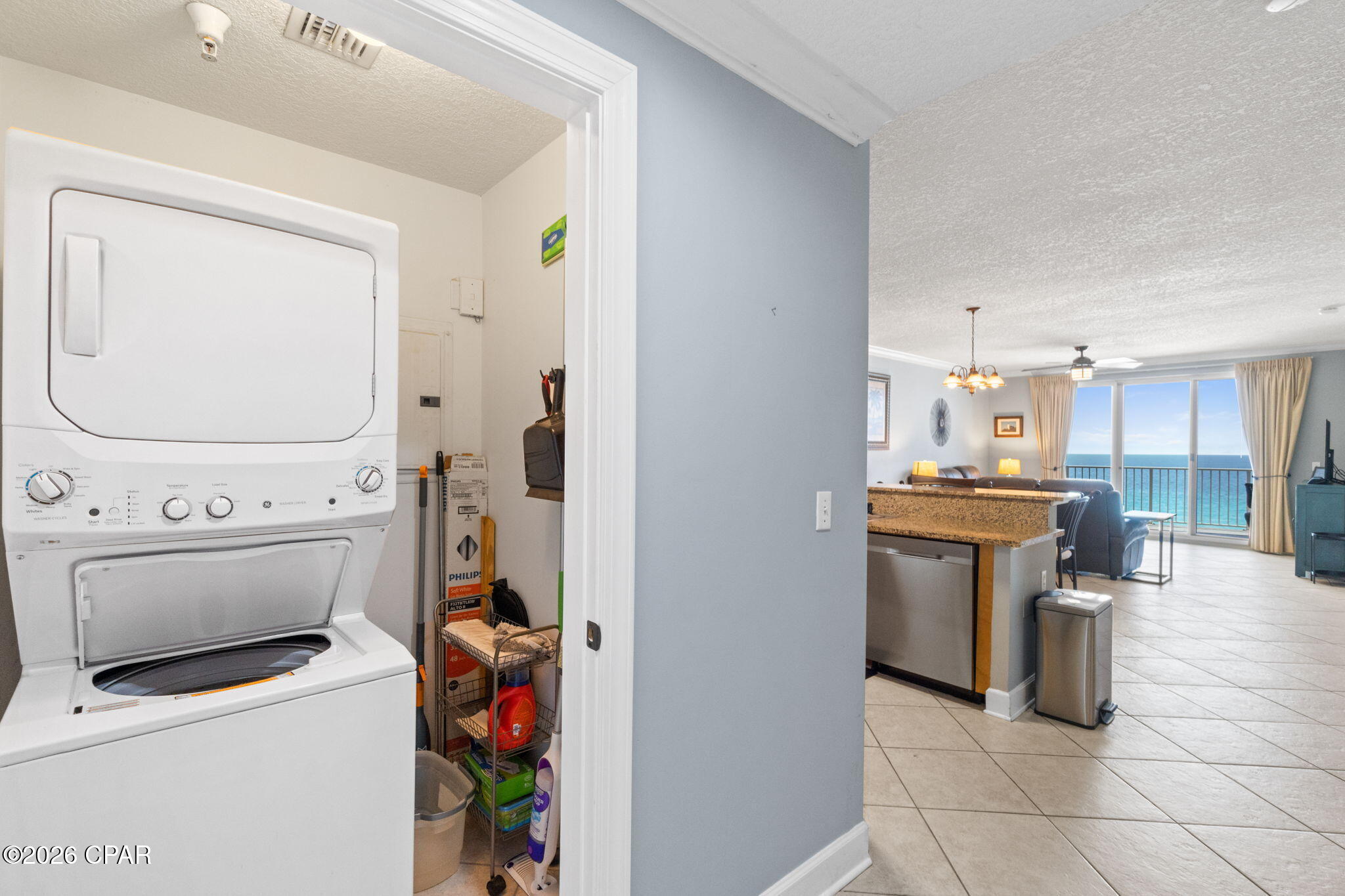 Twin Palms Resort - Residential