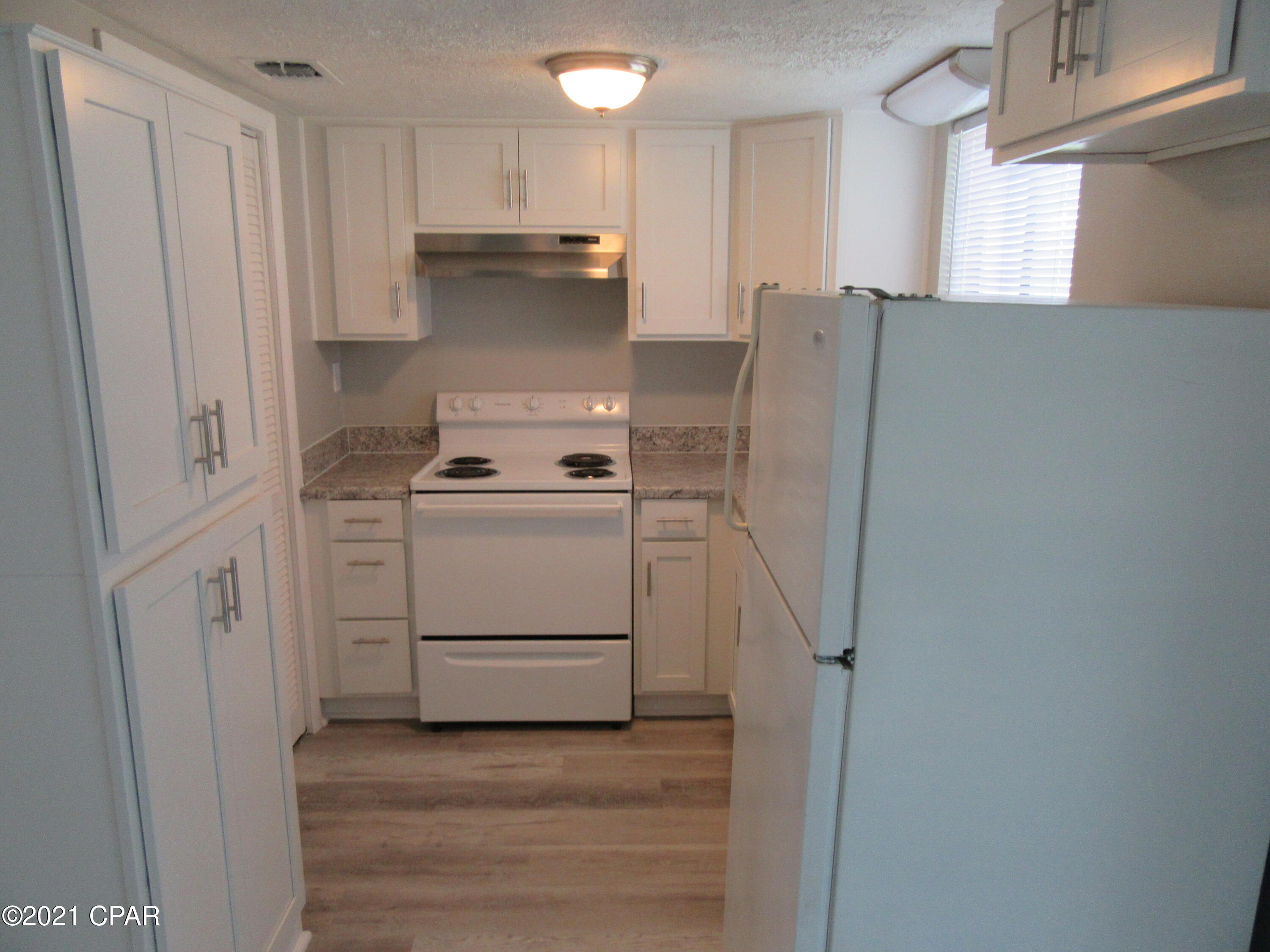 [No Recorded Subdiv] - Residential Lease