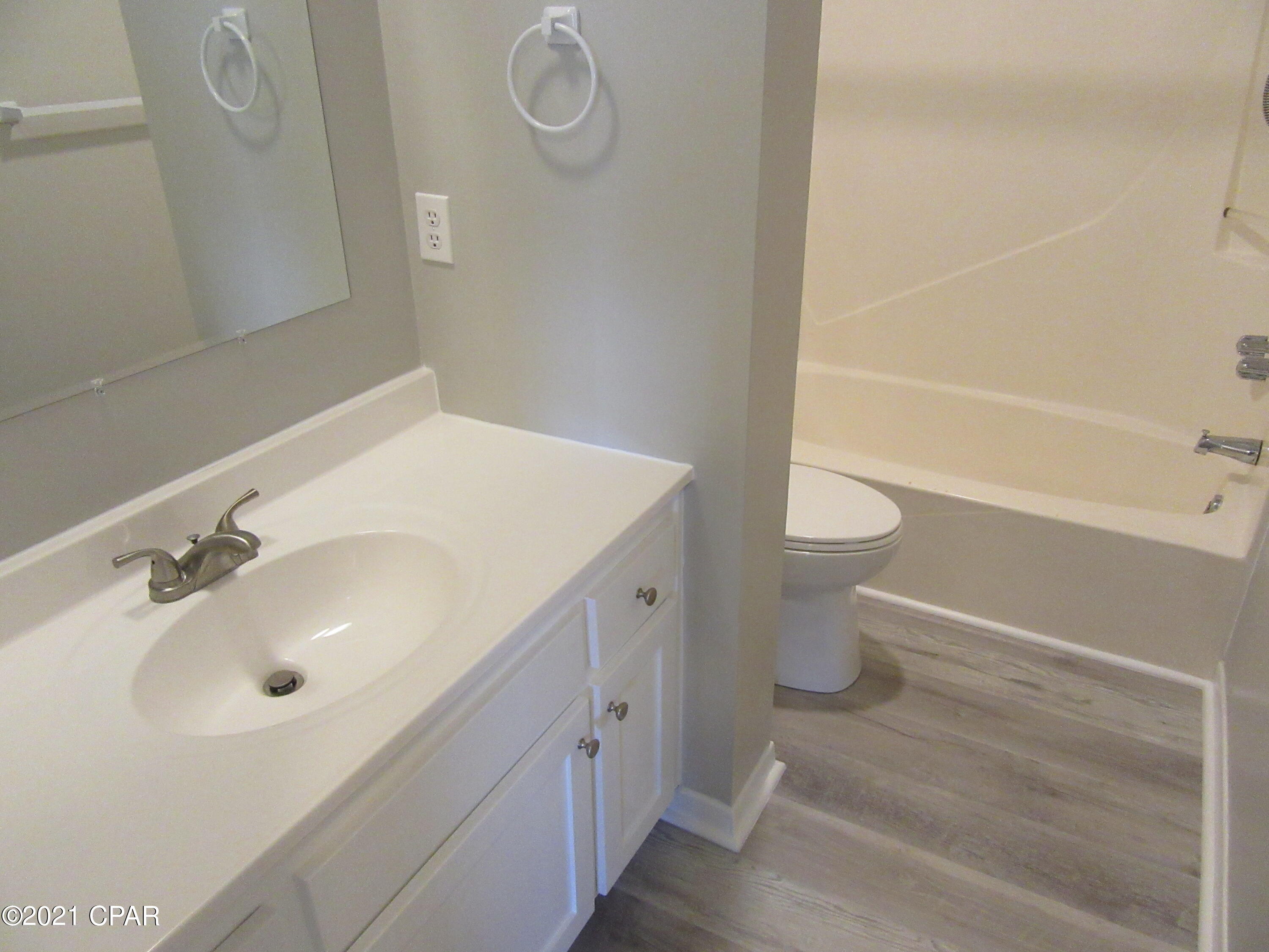 [No Recorded Subdiv] - Residential Lease