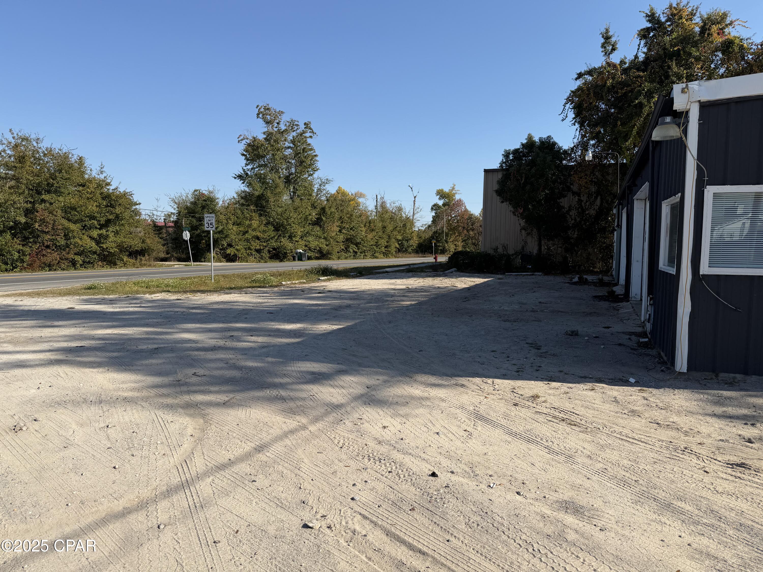 [No Recorded Subdiv] - Commercial Sale