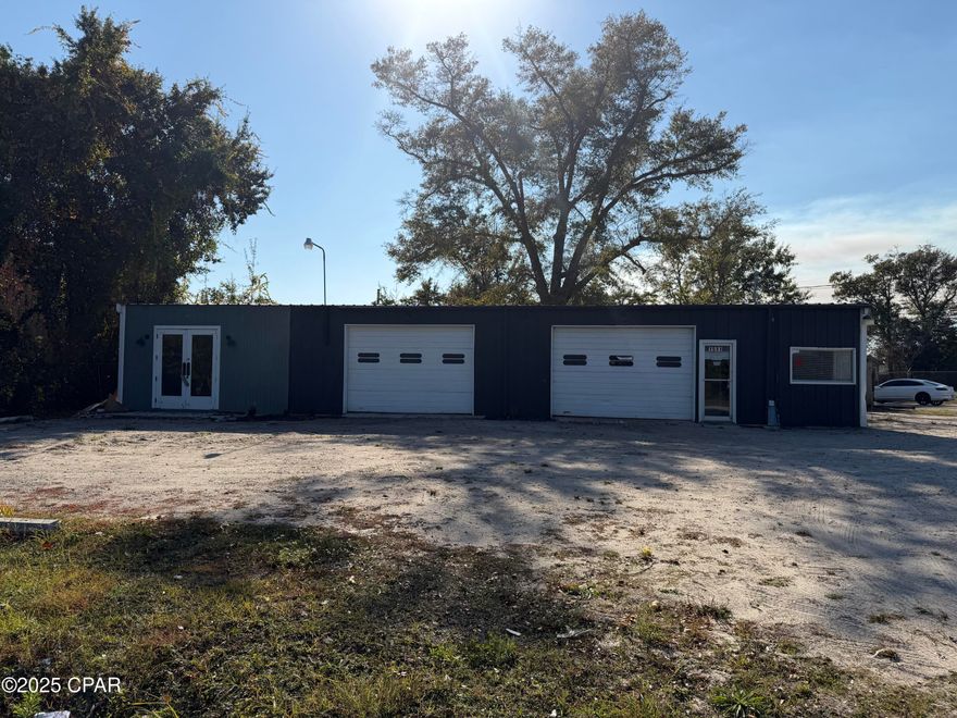 Commercial Property for Sale in the Heart of Lynn Haven! 
This versatile property once operated as a mechanic shop and features two bay doors, Two office spaces, and a bathroom. Perfect for auto service, storage, or commercial use in a high-traffic area. Call From more information today