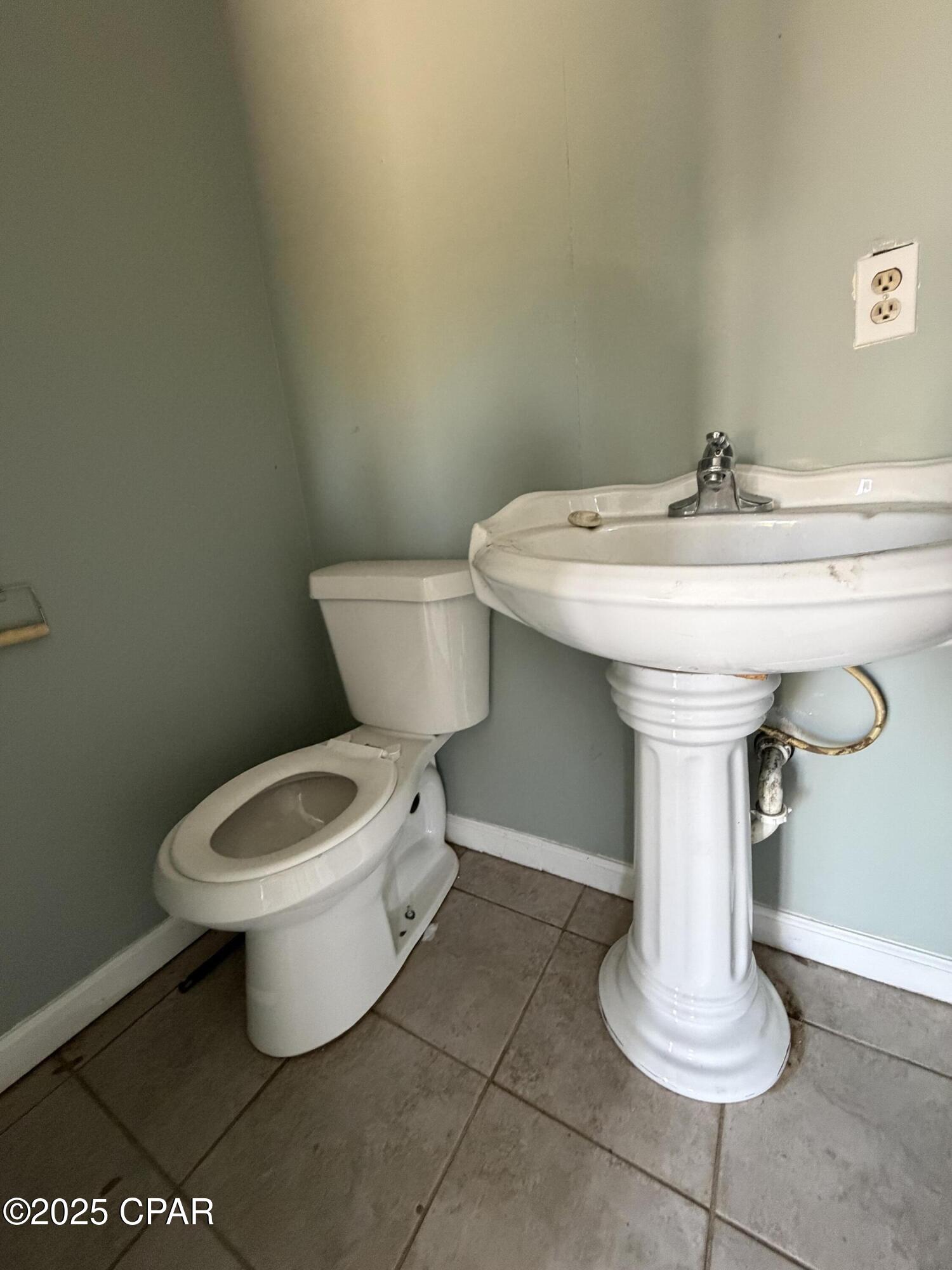 [No Recorded Subdiv] - Commercial Sale