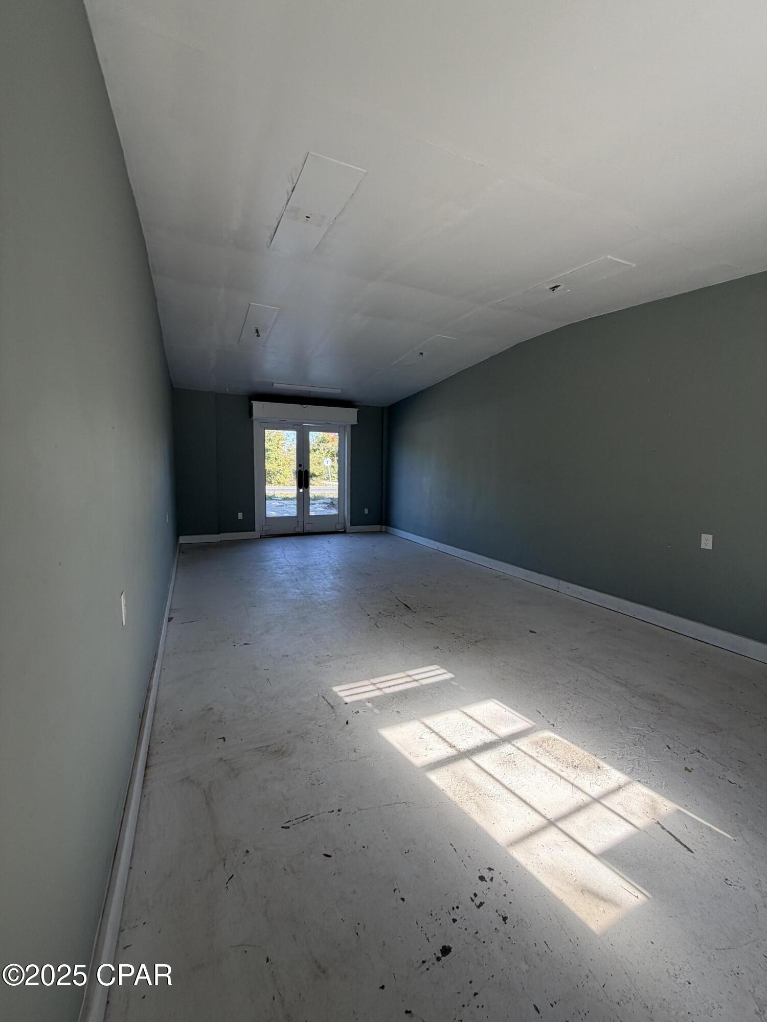 [No Recorded Subdiv] - Commercial Sale